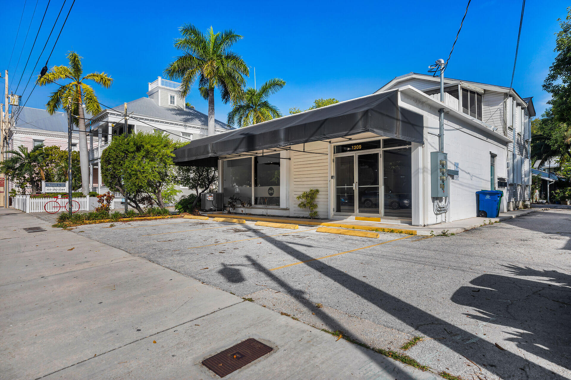 1209 Truman Avenue Unit: 1