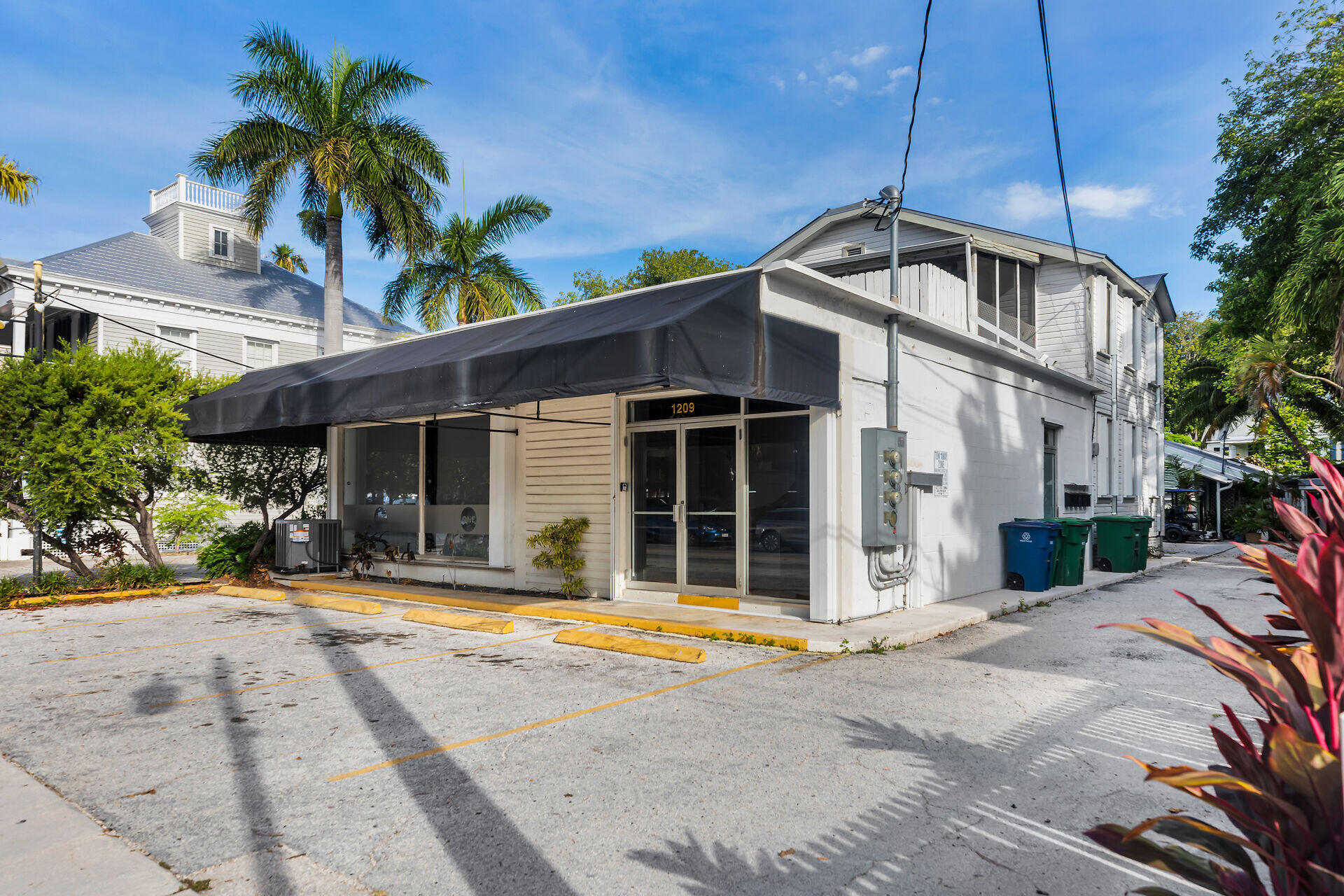 1209 Truman Avenue Unit: 1