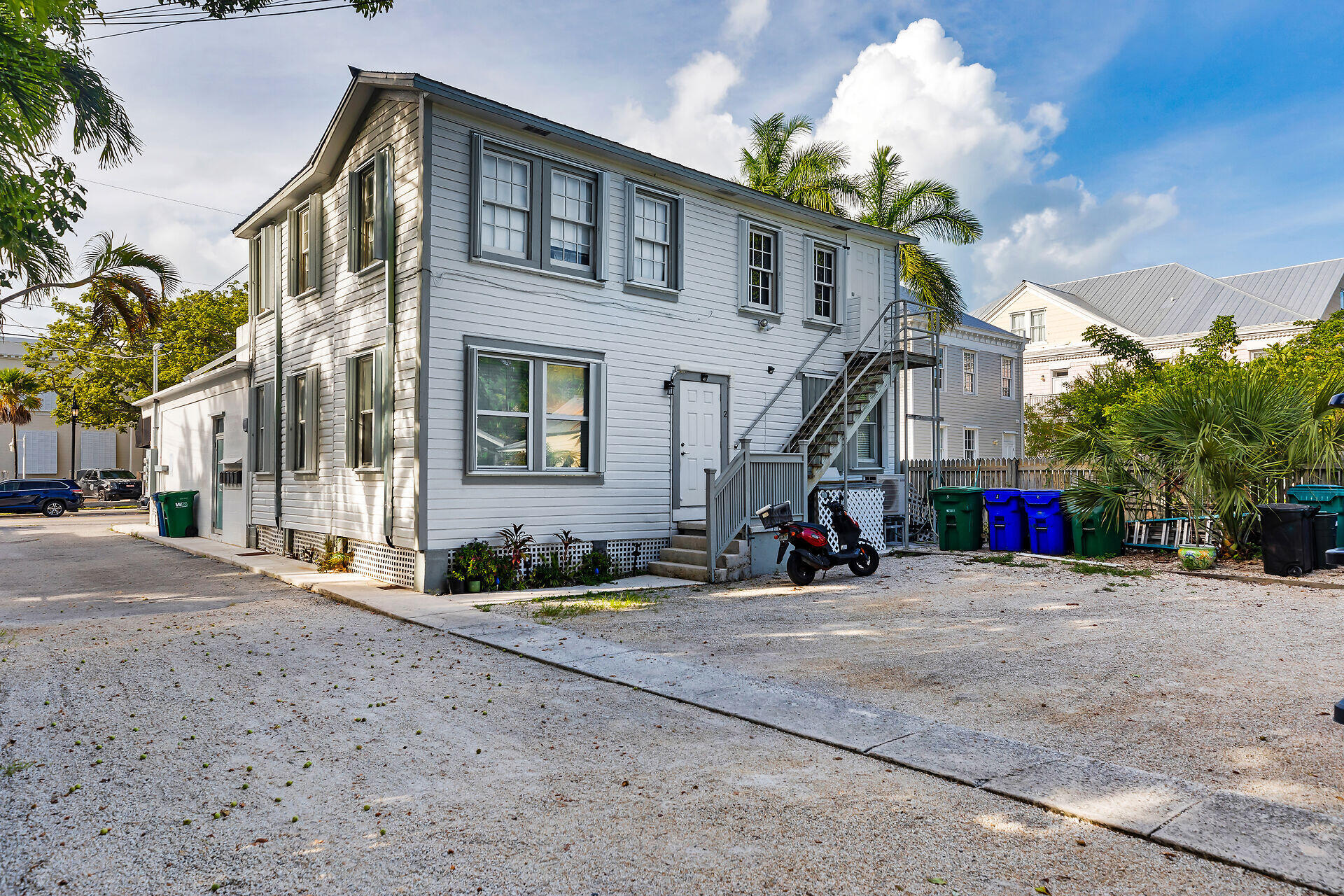 1209 Truman Avenue Unit: 1 & 2