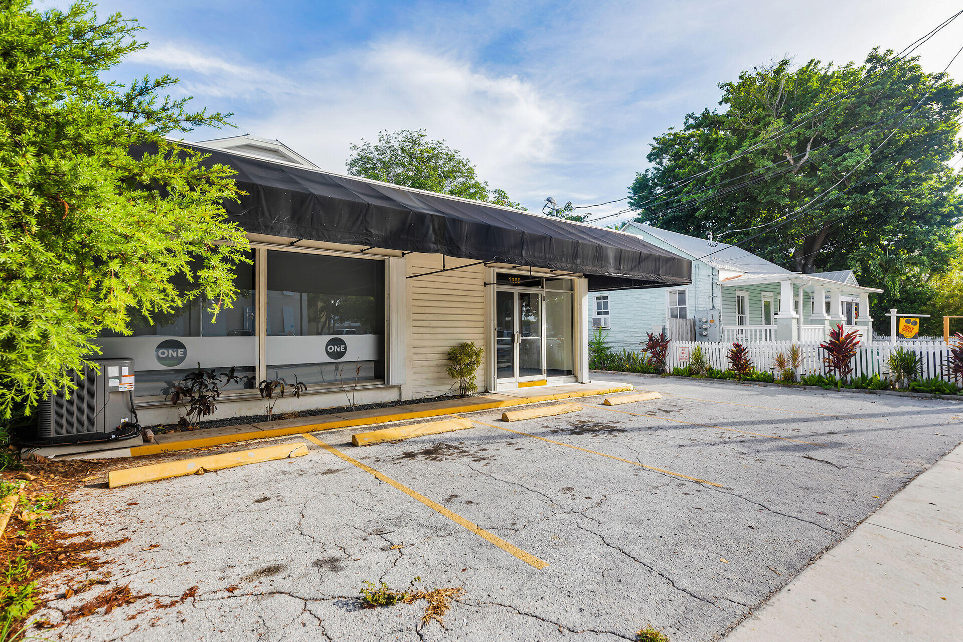 1209 Truman Avenue Unit: 1 & 2
