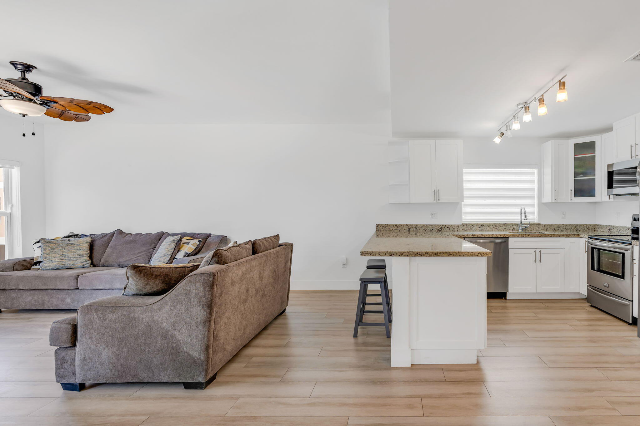 94825 Overseas Highway Unit: 175