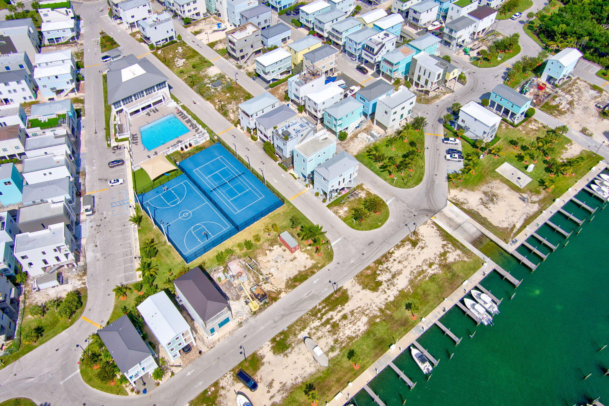 94825 Overseas Highway Unit: 175