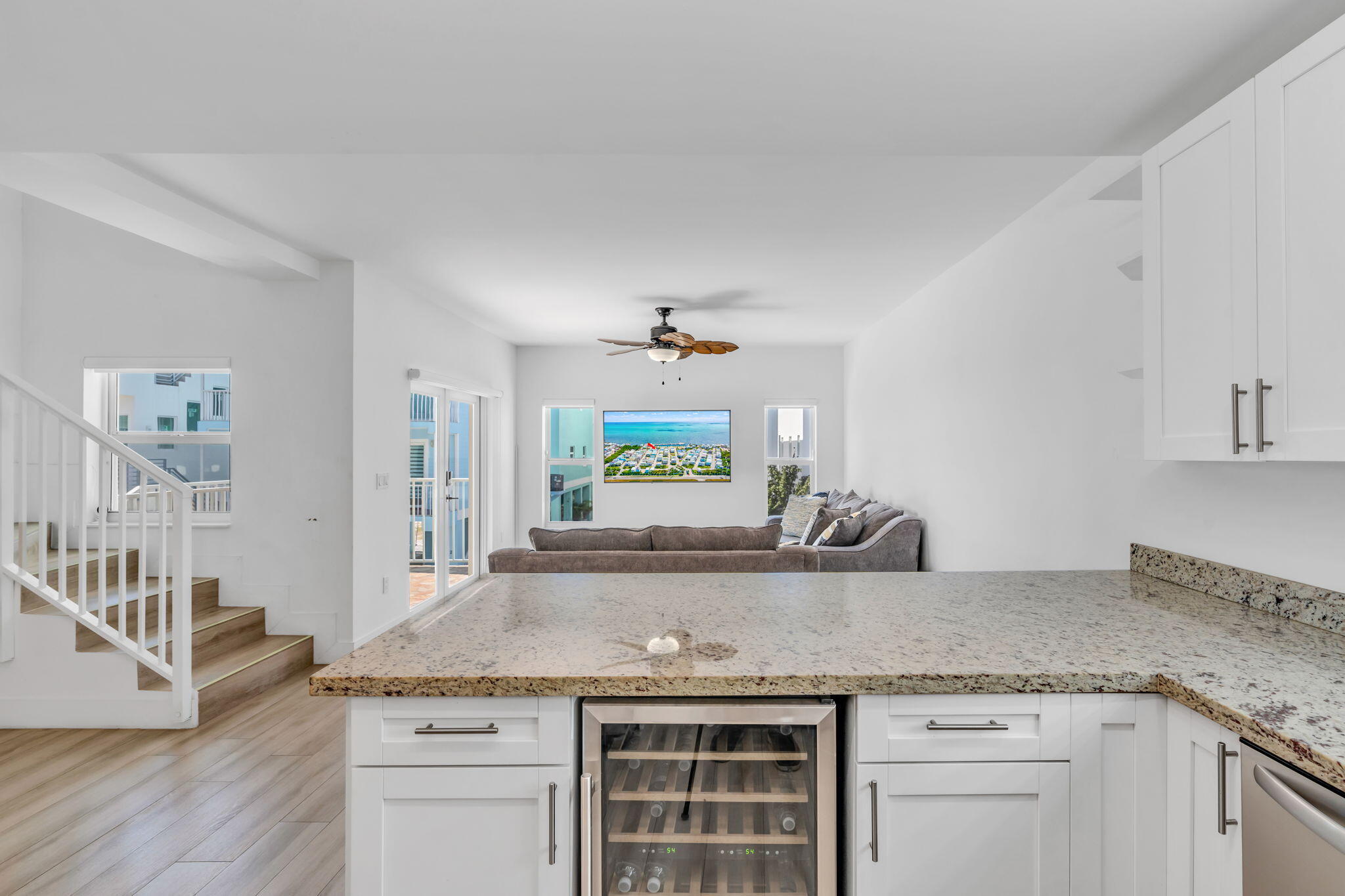 94825 Overseas Highway Unit: 175