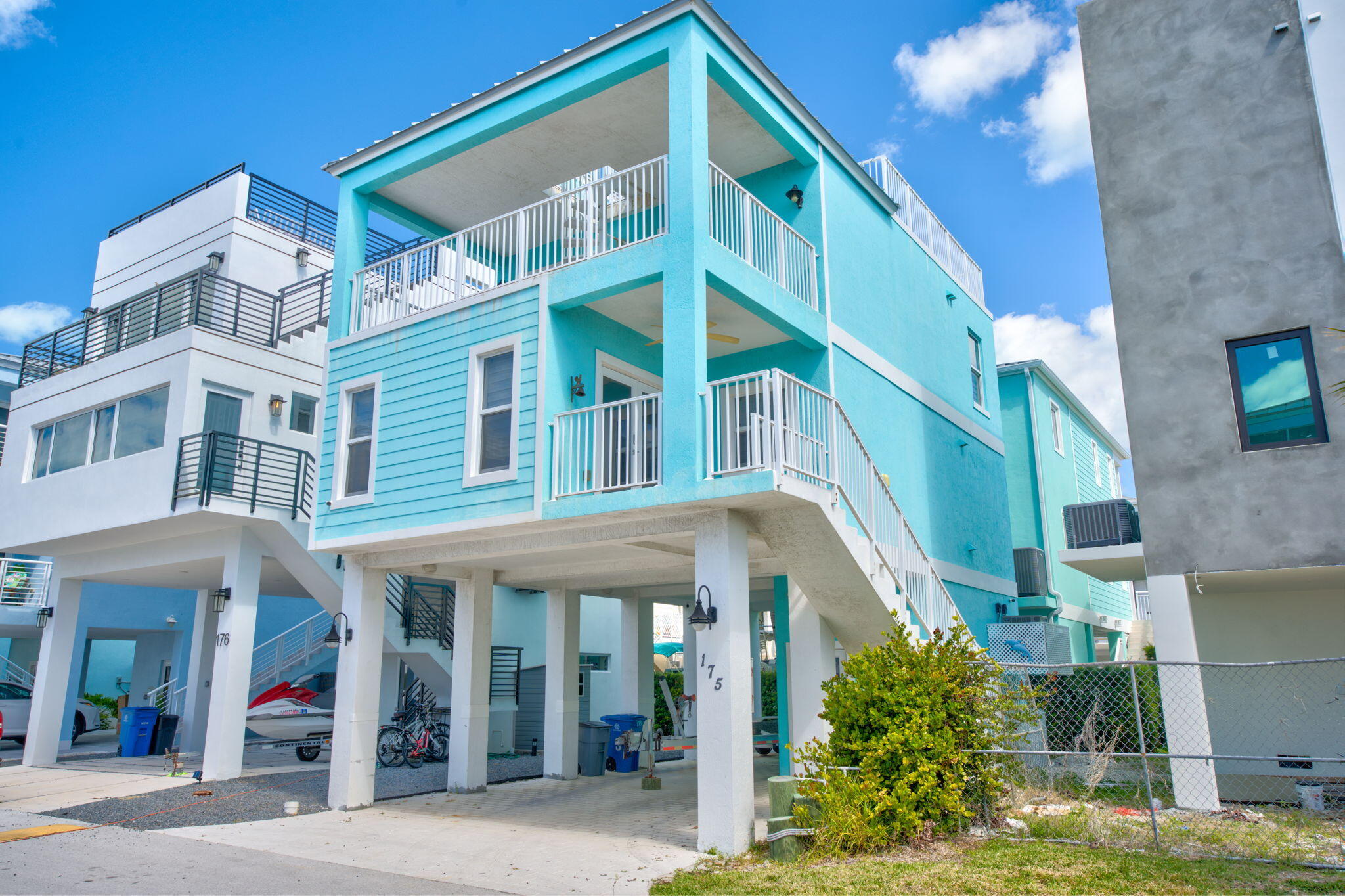 94825 Overseas Highway Unit: 175