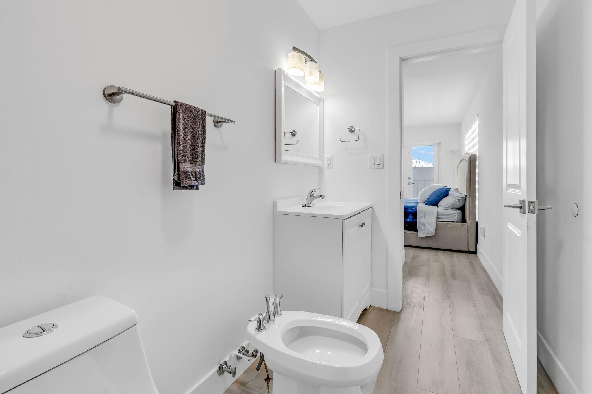 94825 Overseas Highway Unit: 175