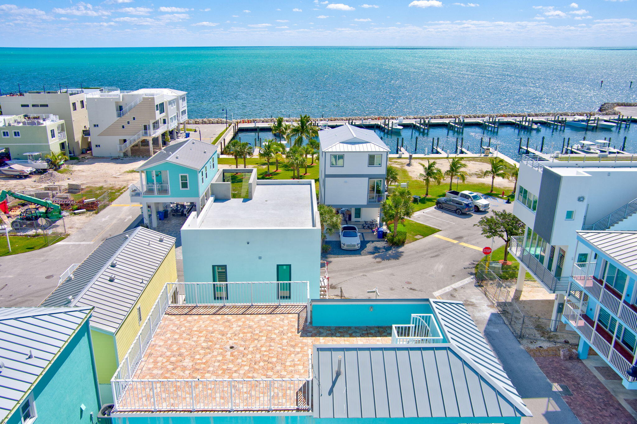 94825 Overseas Highway Unit: 175