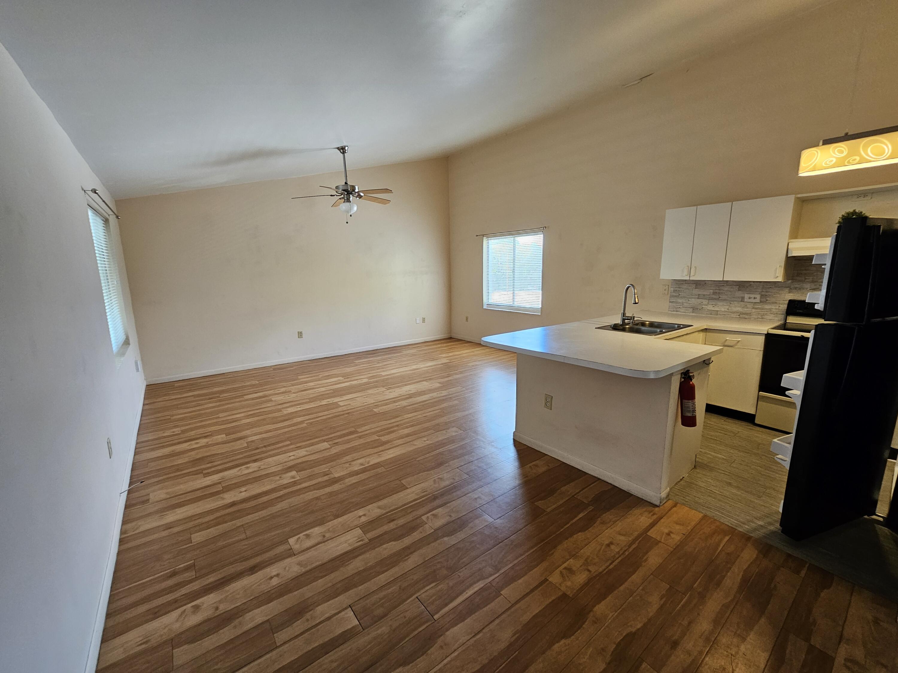 100693 Overseas Highway