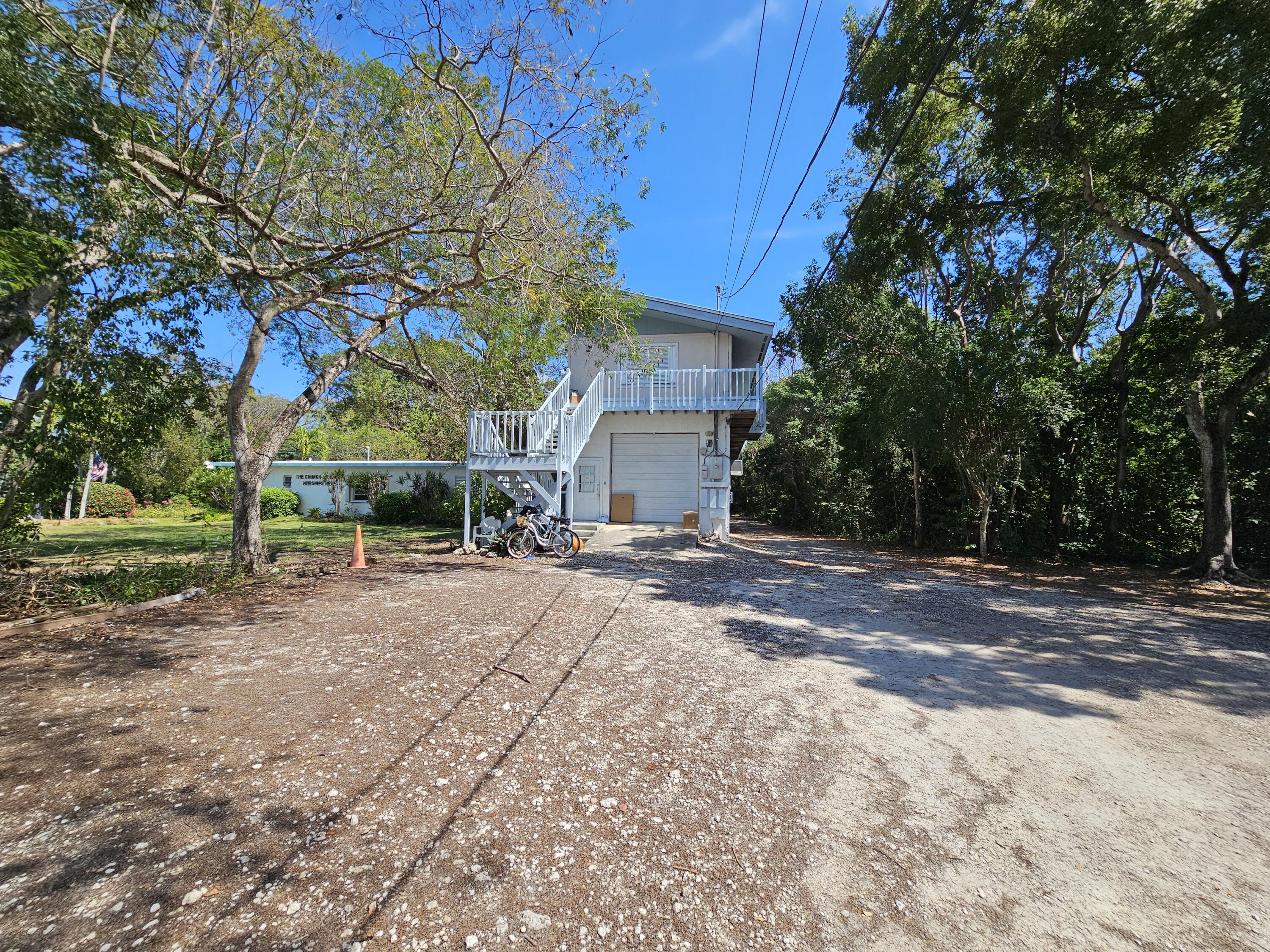 100693 Overseas Highway