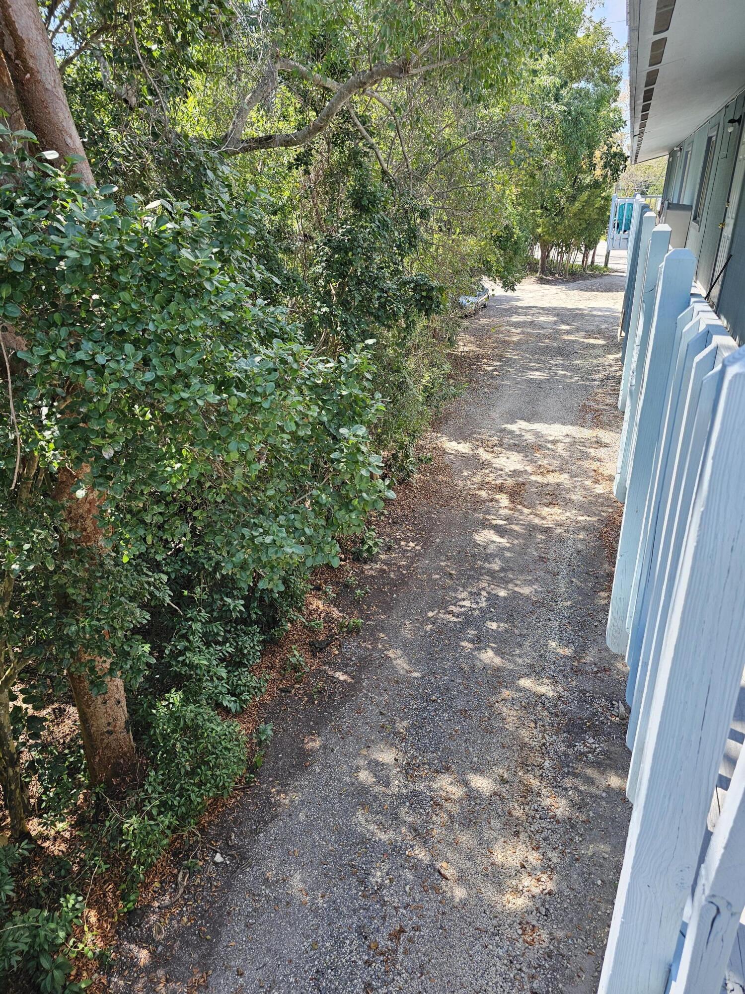 100693 Overseas Highway