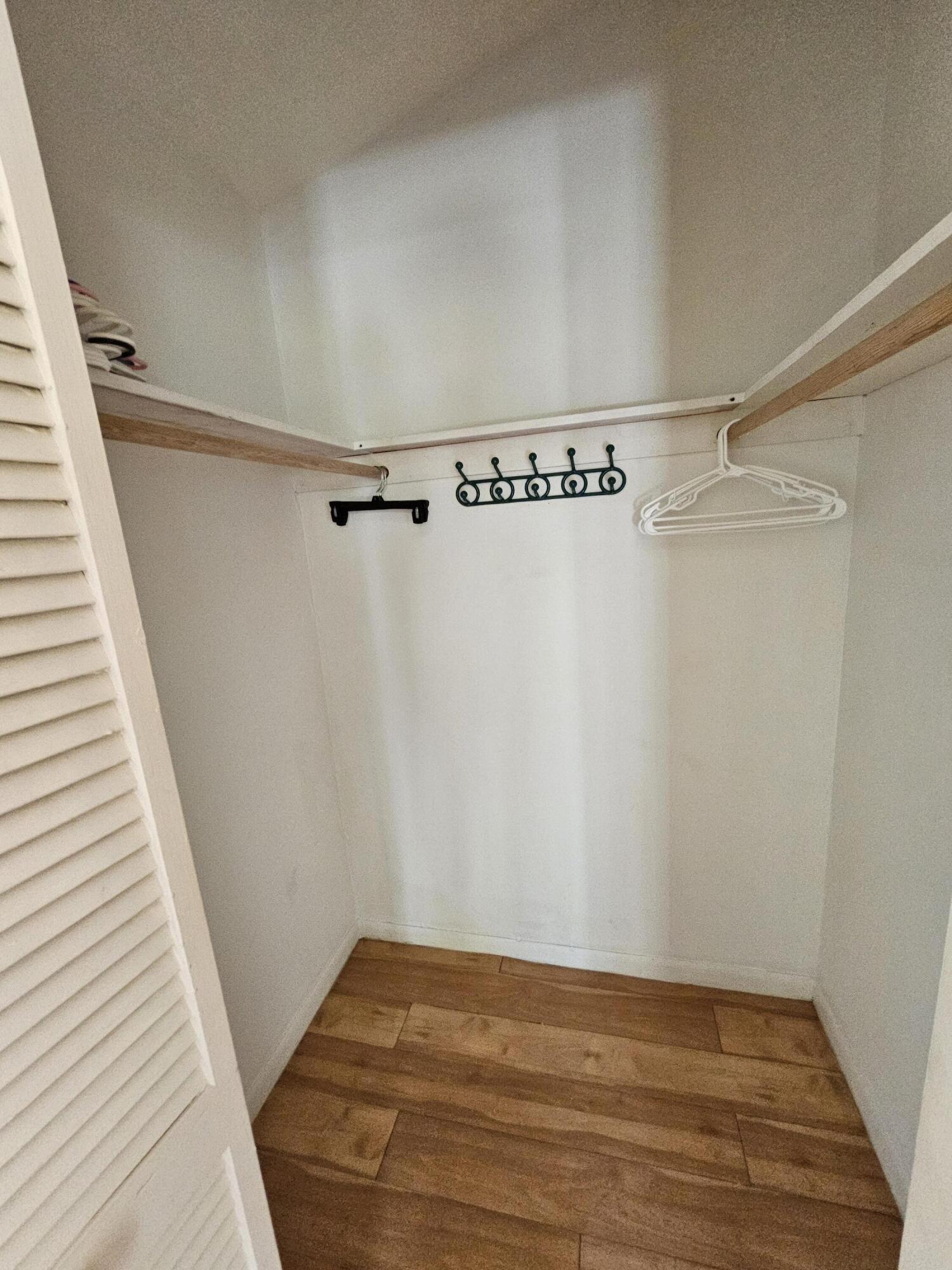 100693 Overseas Highway