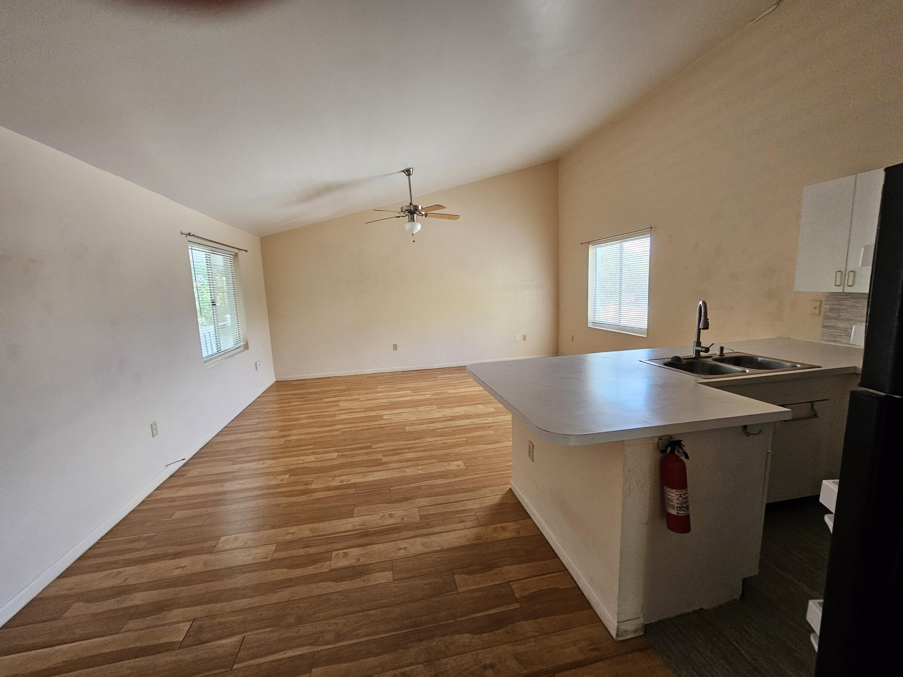 100693 Overseas Highway