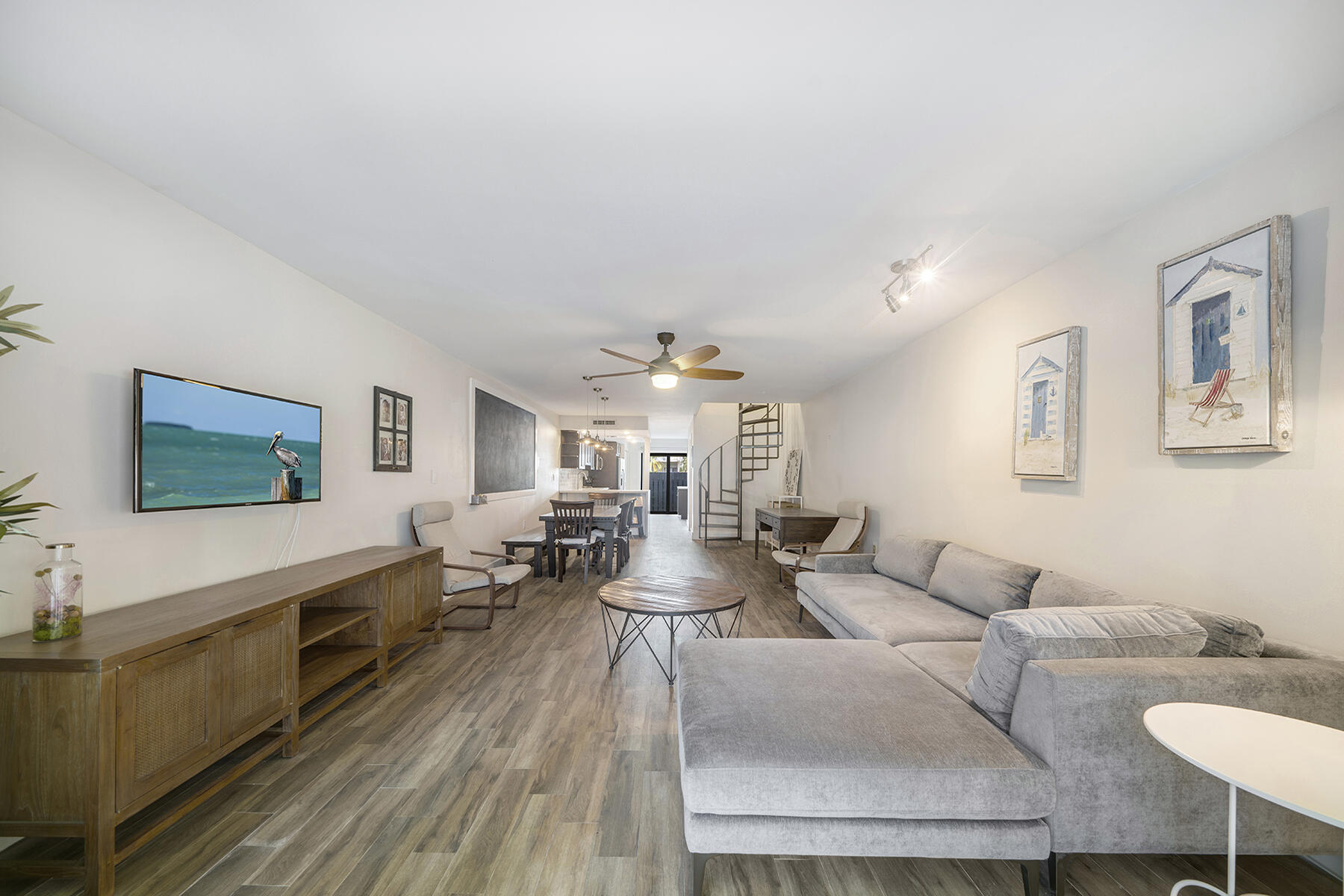 87200 Overseas Highway Unit: B9
