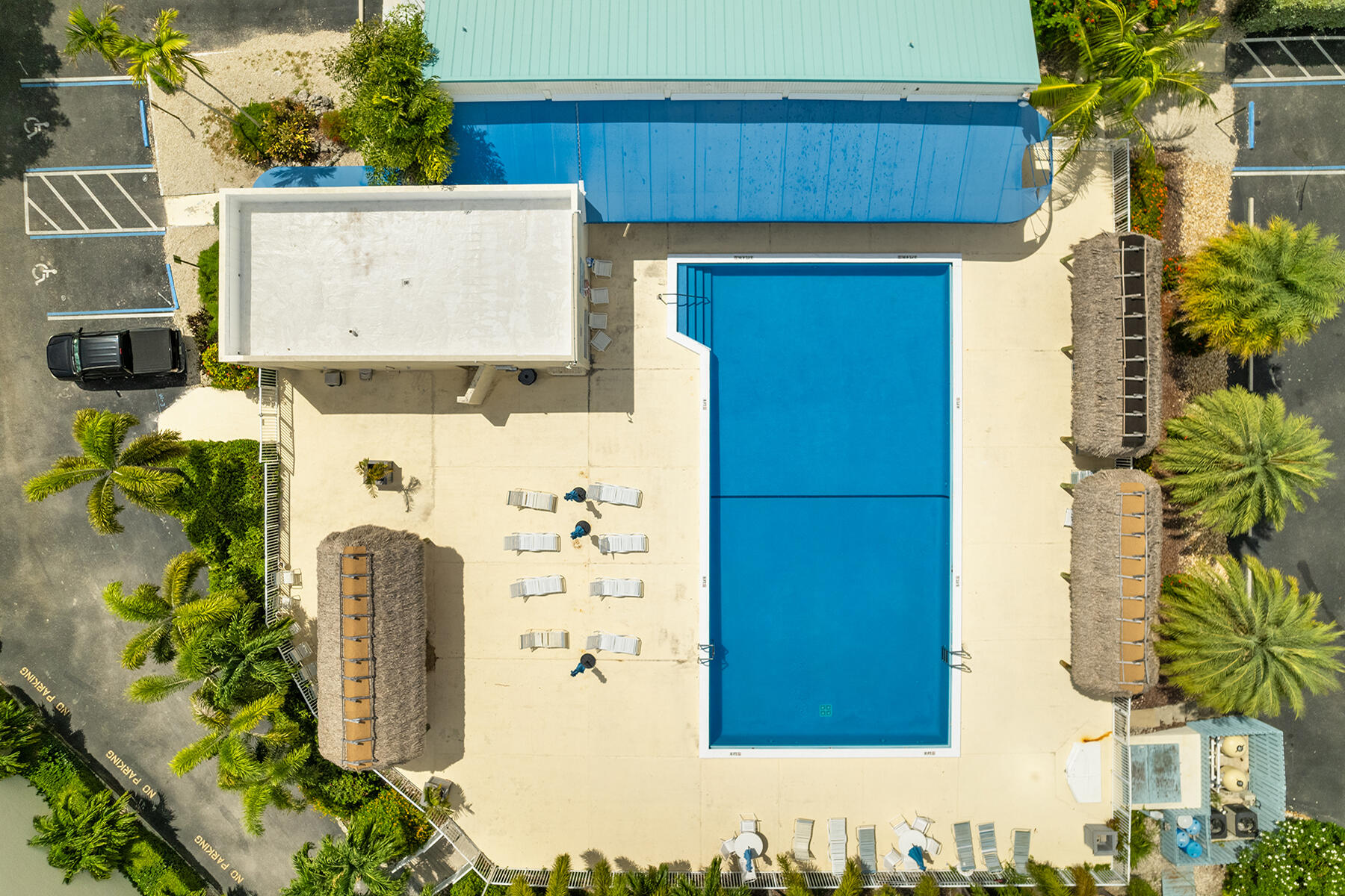 87200 Overseas Highway Unit: B9