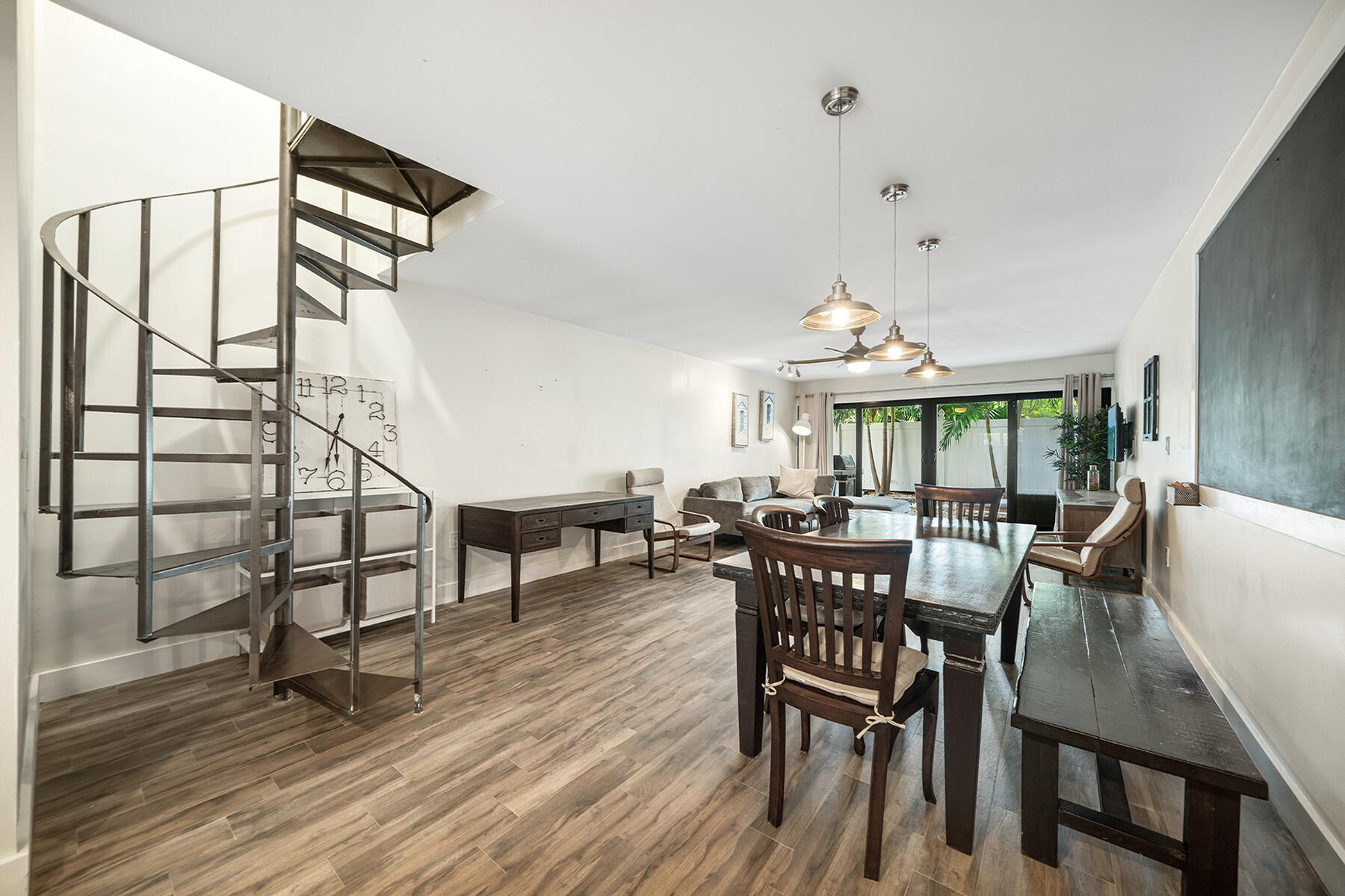 87200 Overseas Highway Unit: B9