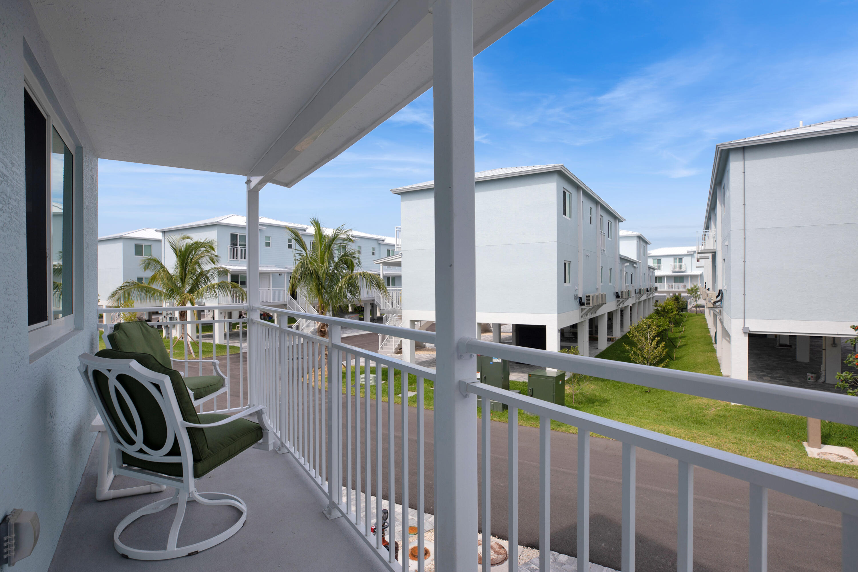 10877 Overseas Highway Unit: 12