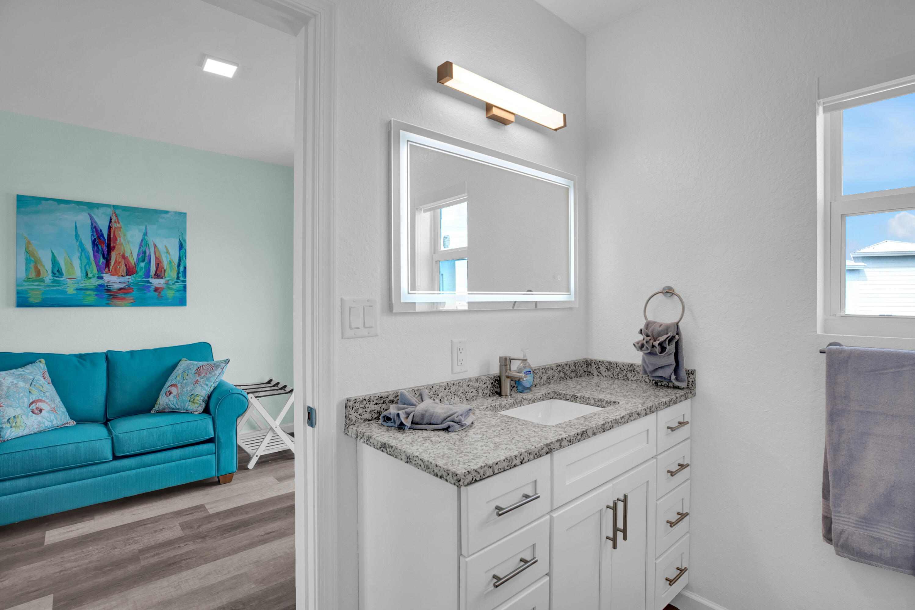 10877 Overseas Highway Unit: 12