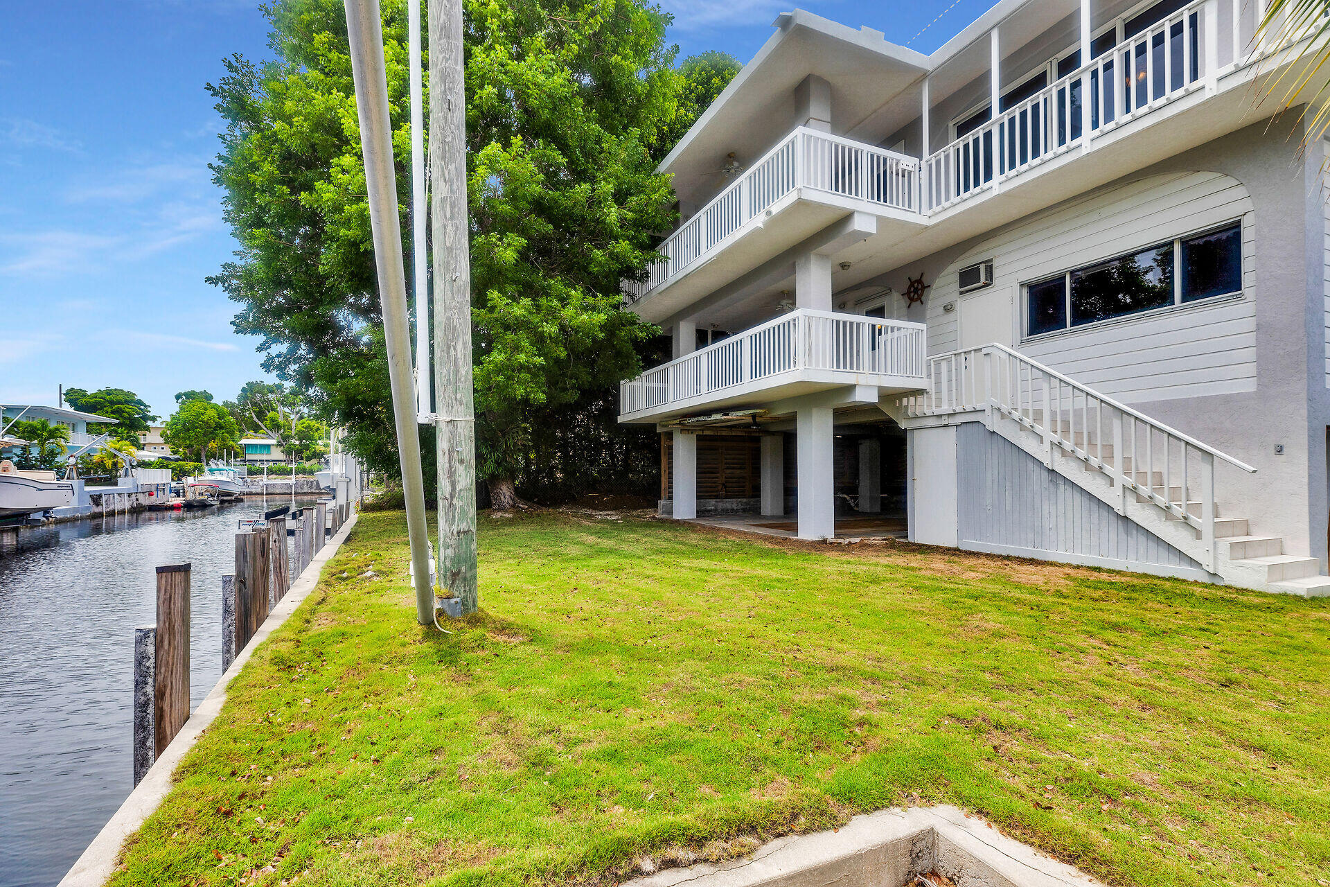 1208 Cactus Street