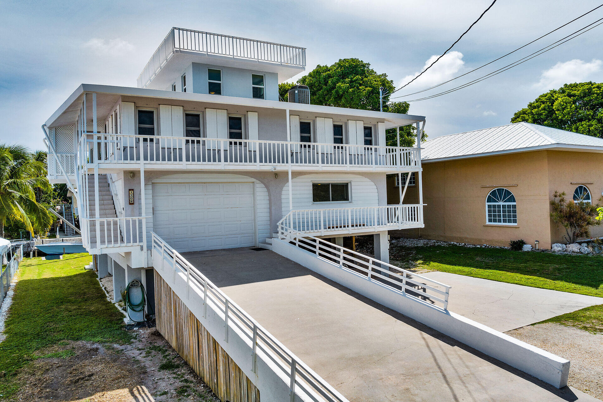 1208 Cactus Street