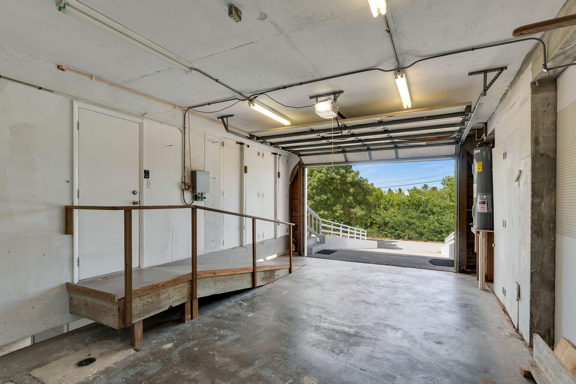 1208 Cactus Street