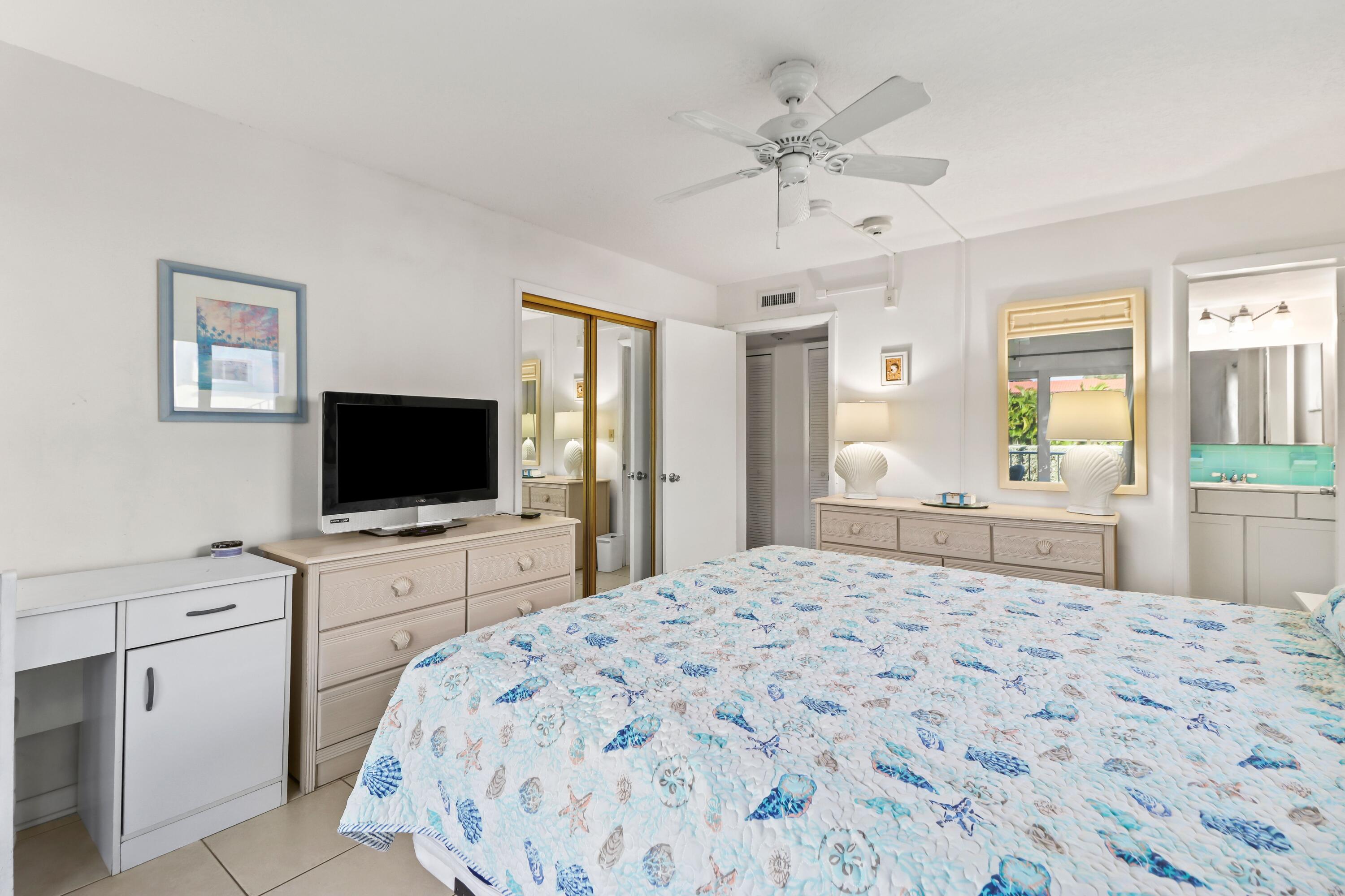 1101 W Ocean Drive Unit: 15