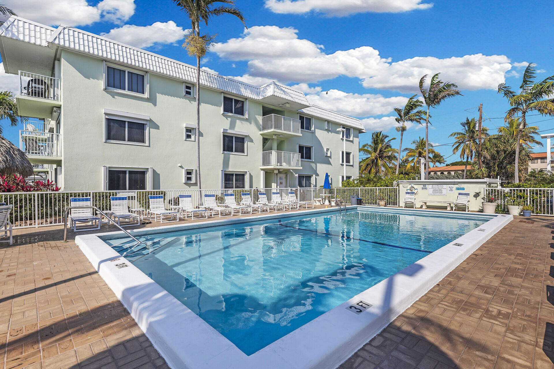 1101 W Ocean Drive Unit: 1