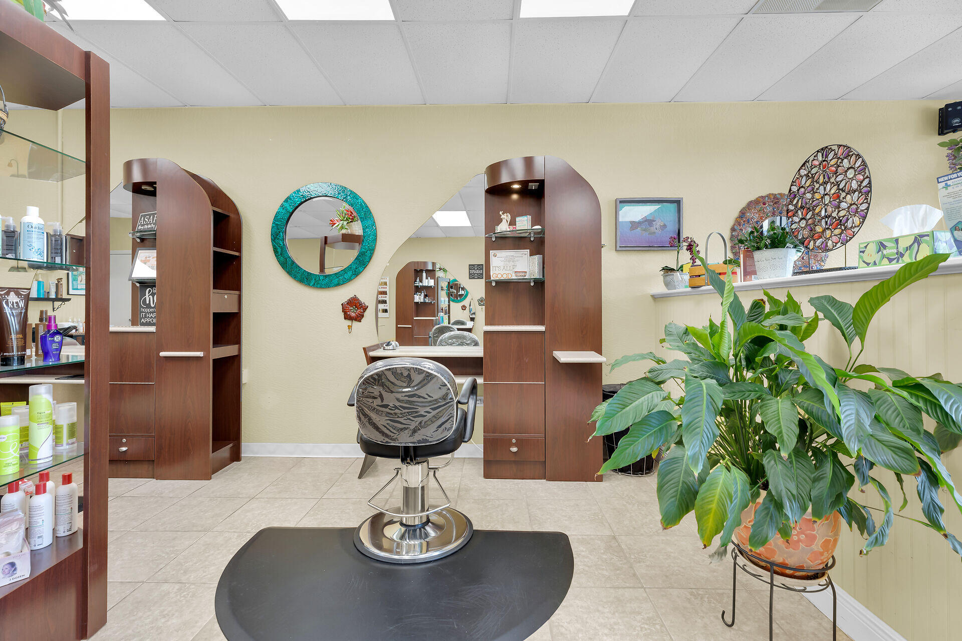 89015 Overseas Highway Unit: 4
