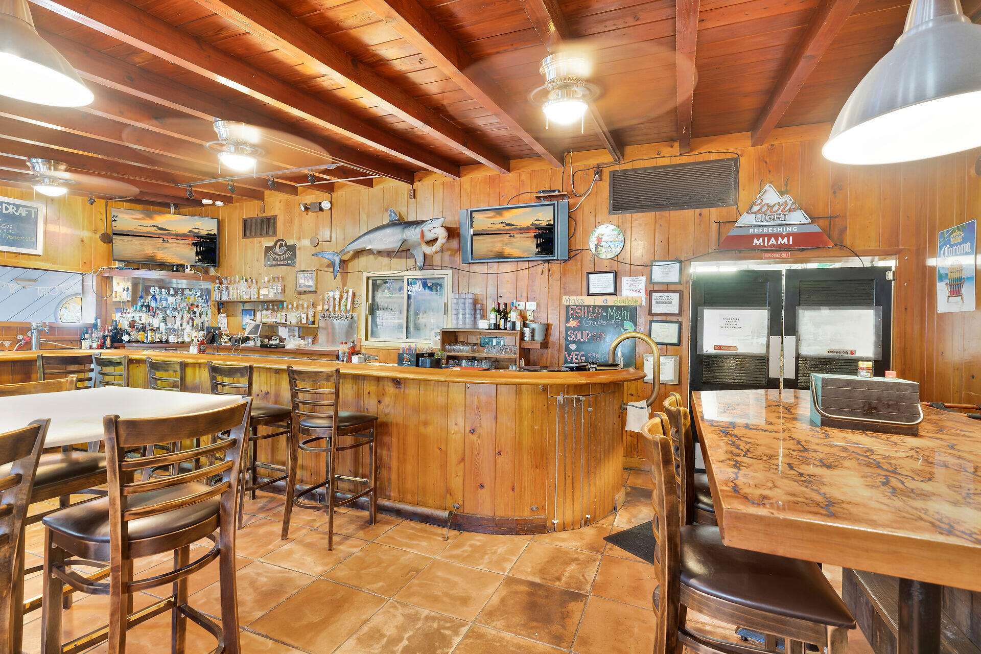 81901 Overseas Highway