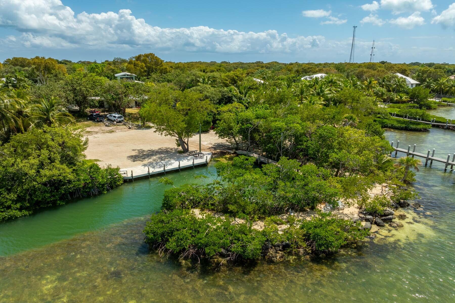 131 Indian Mound Trail