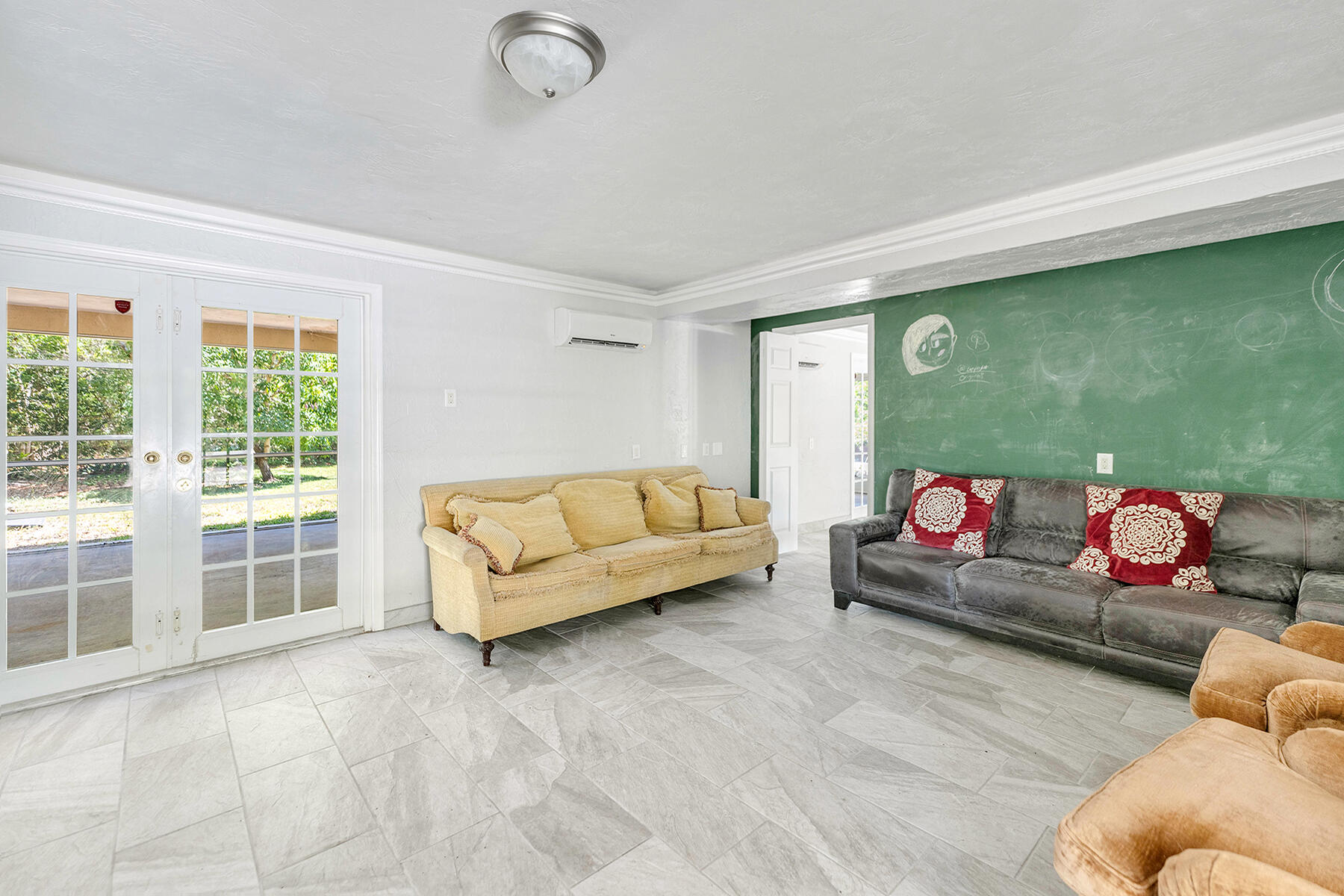 15 N Ocean Drive