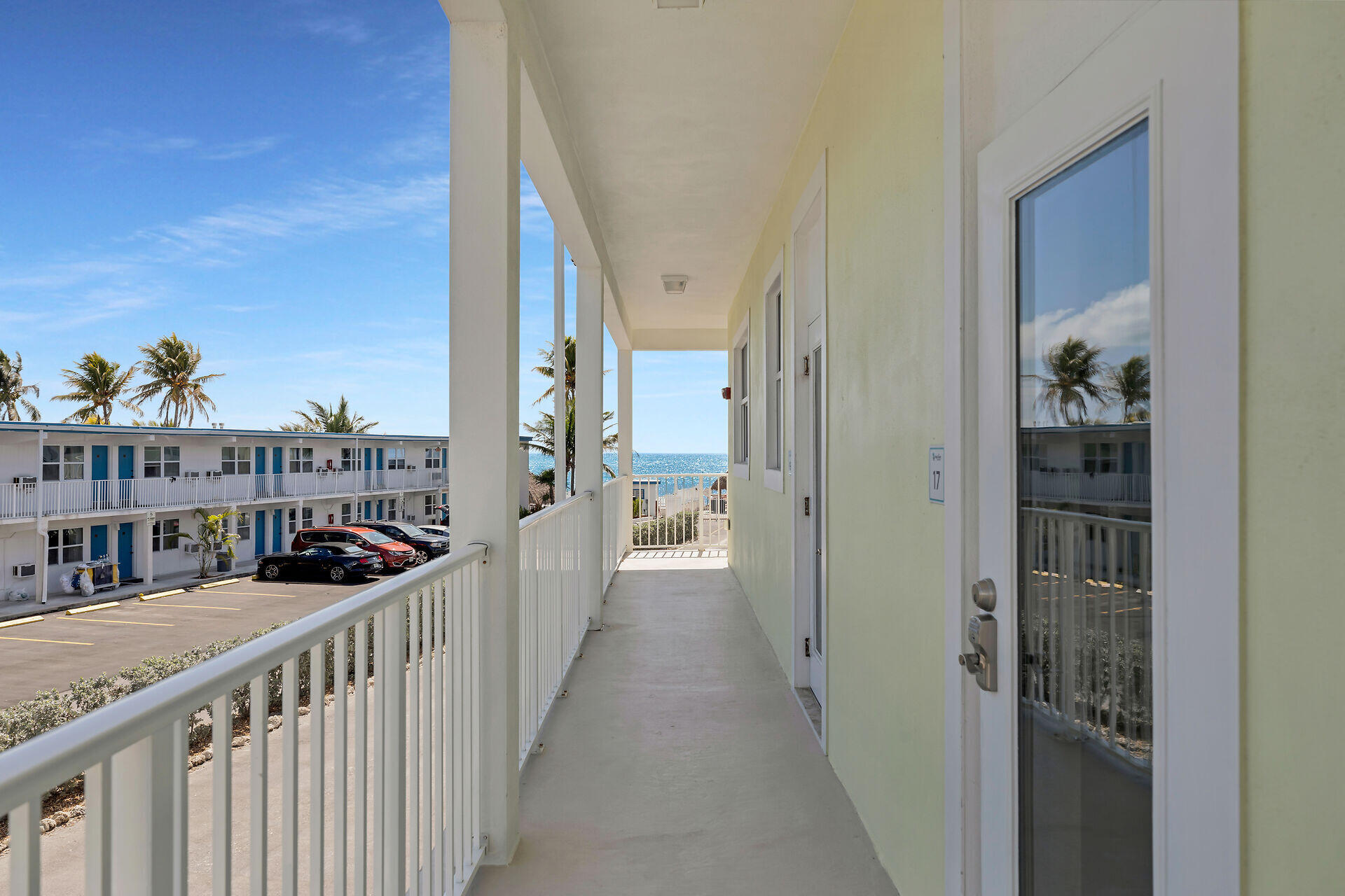 501 E Ocean Drive Unit: 17