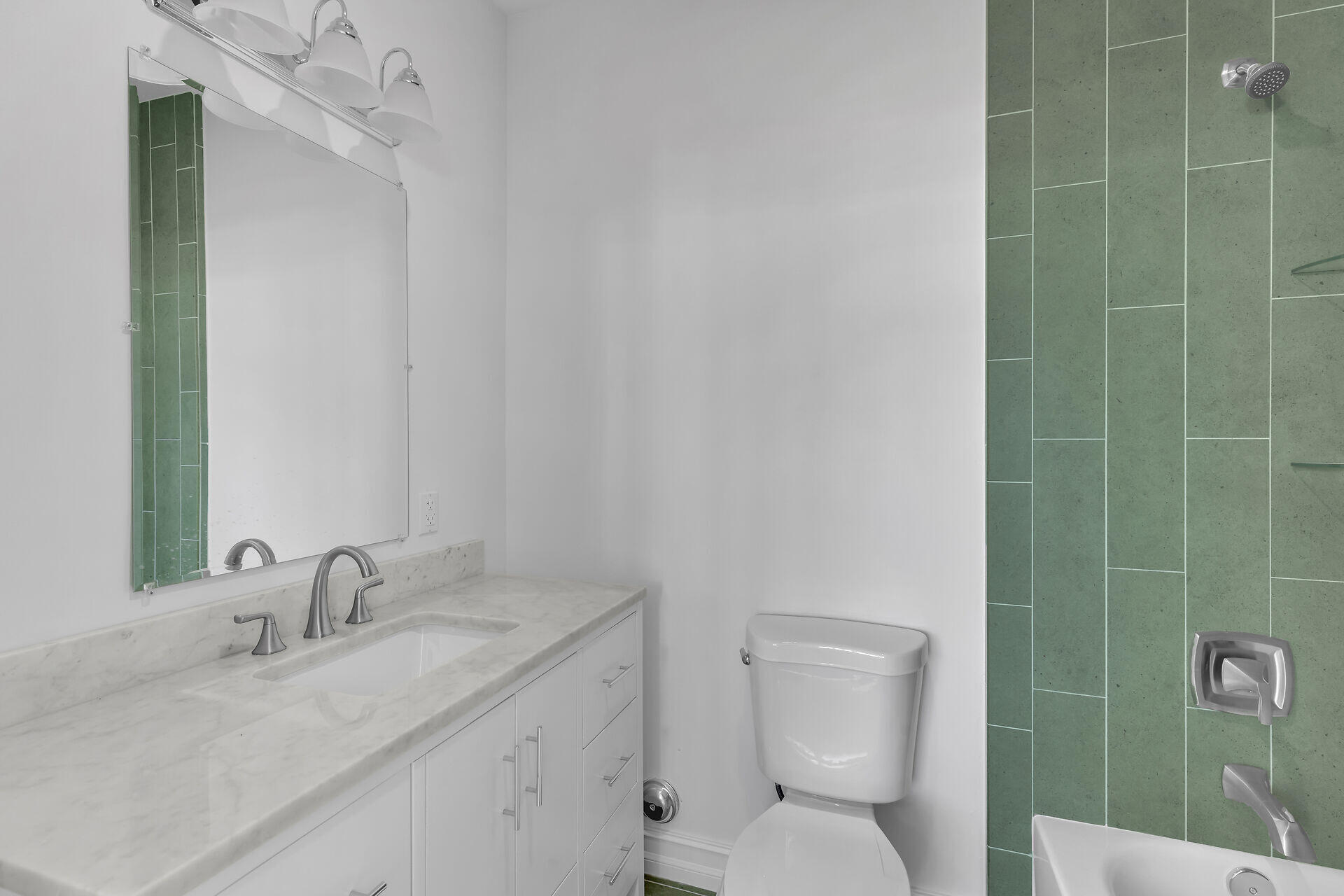 501 E Ocean Drive Unit: 17