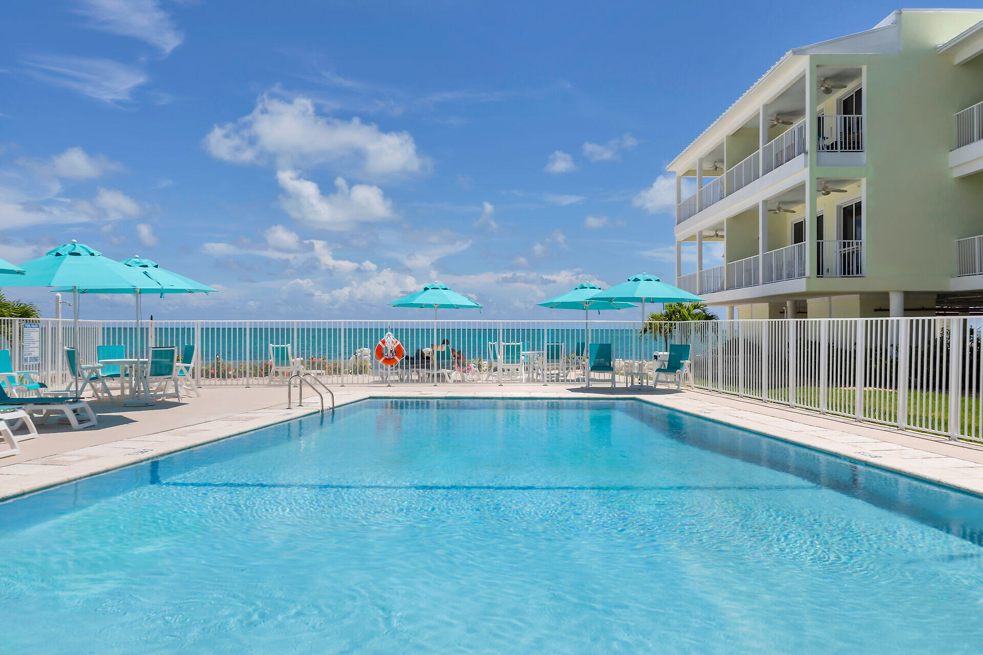 501 E Ocean Drive Unit: 17
