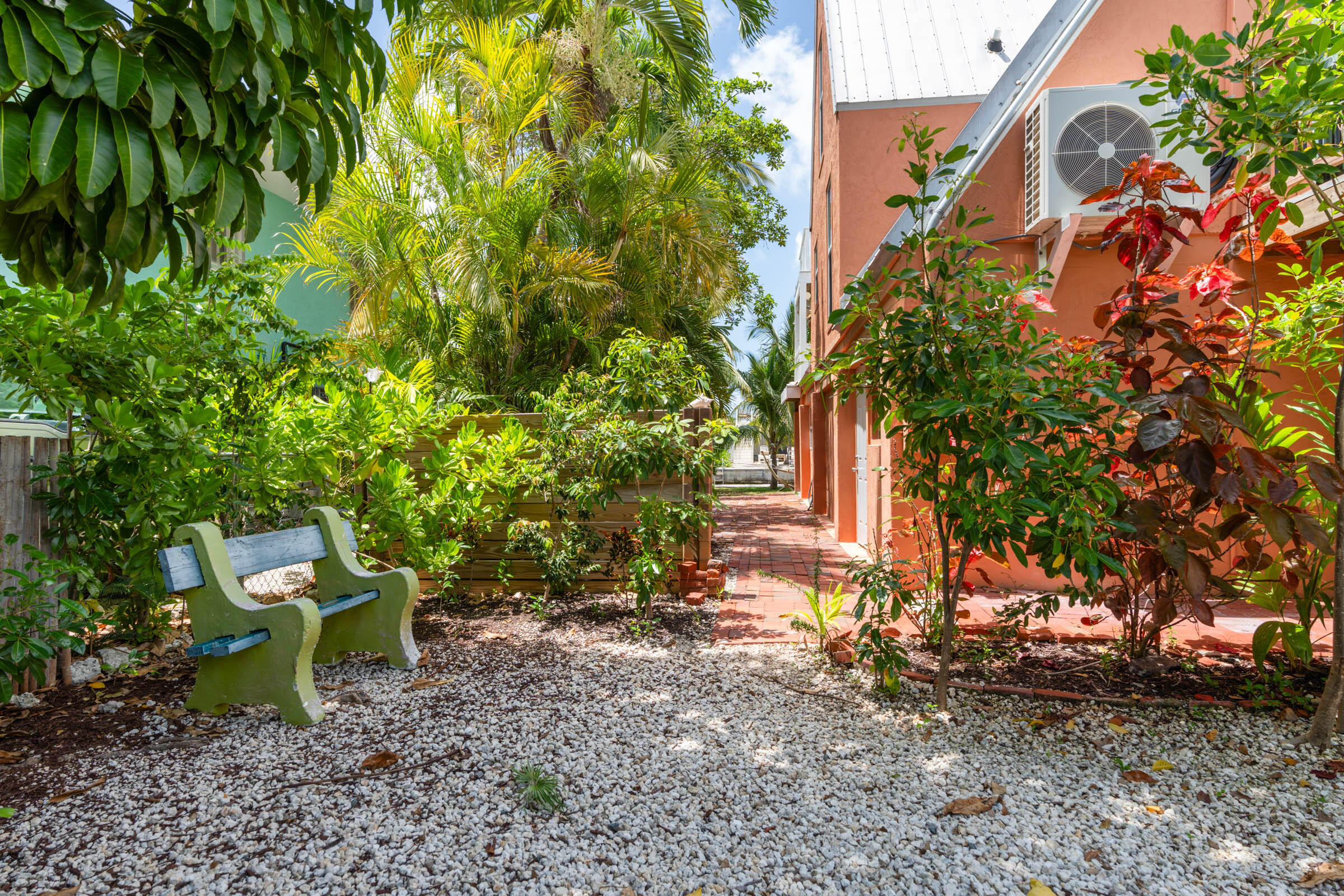 22852 John Silver Lane