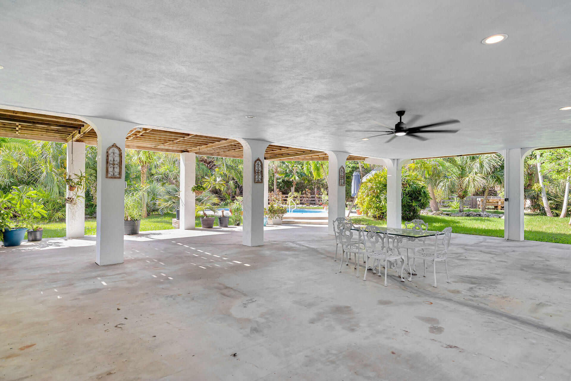 21855 Spain Boulevard