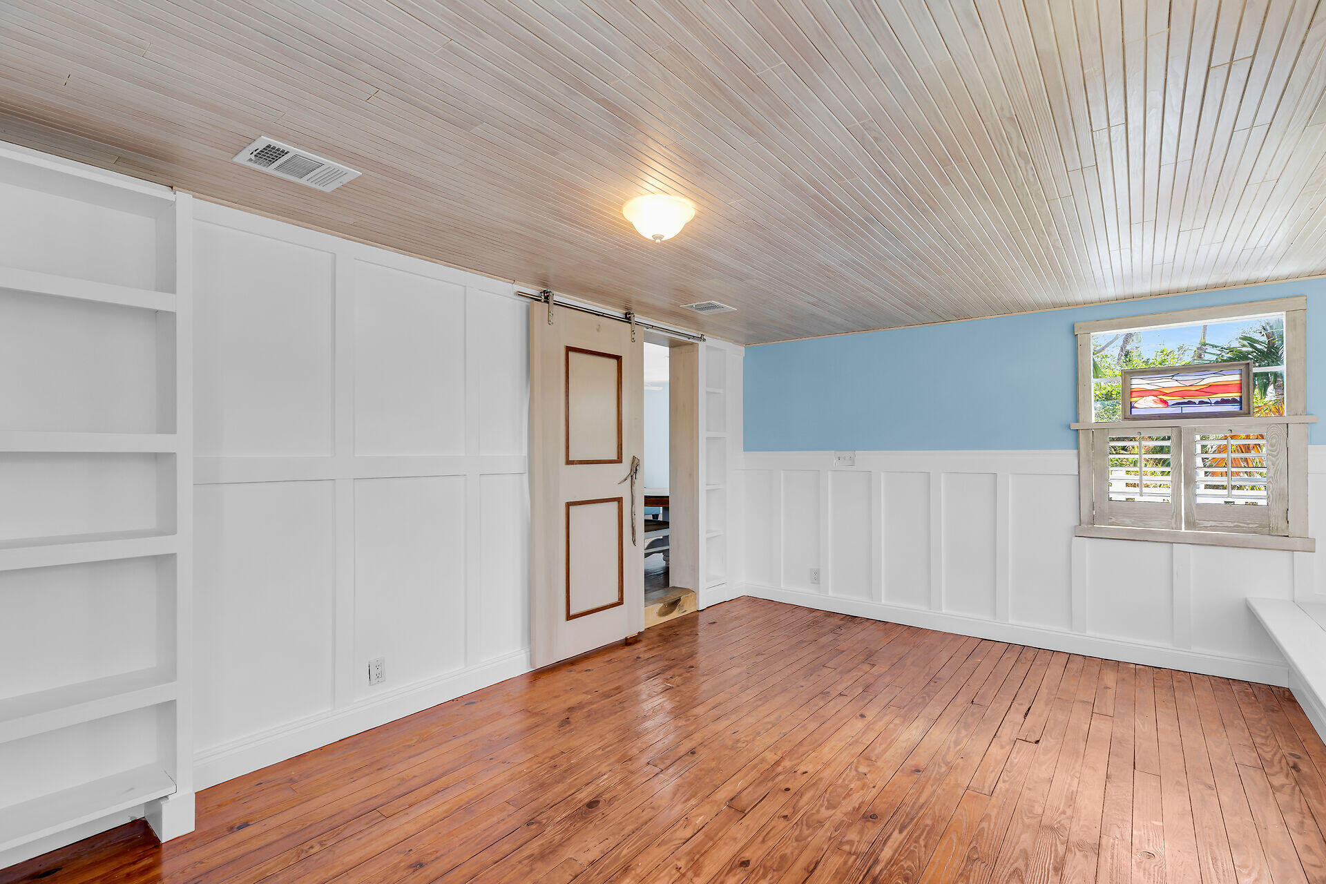 21855 Spain Boulevard