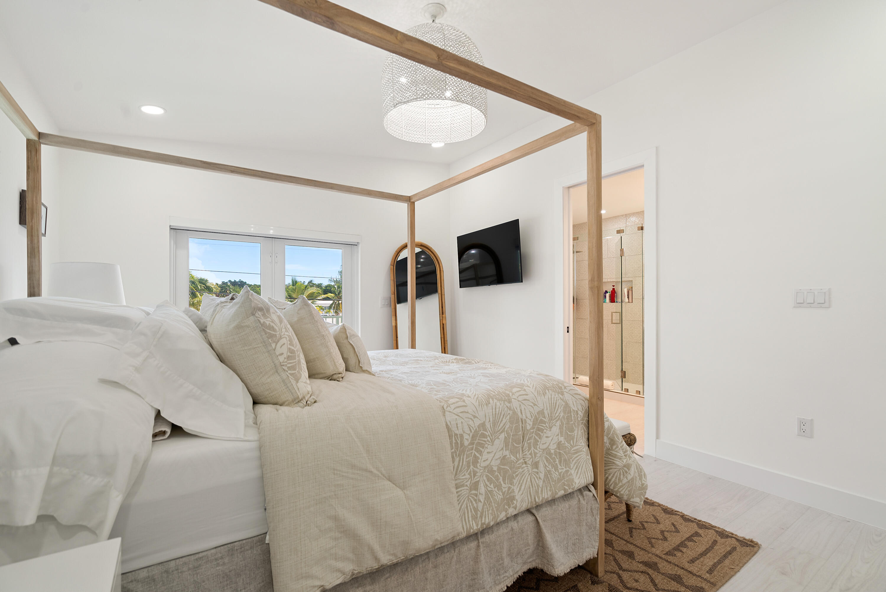 889 Ellen Drive