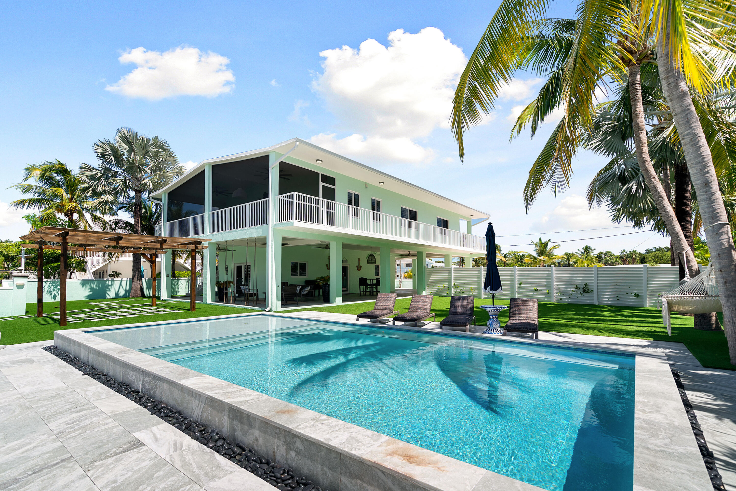 889 Ellen Drive
