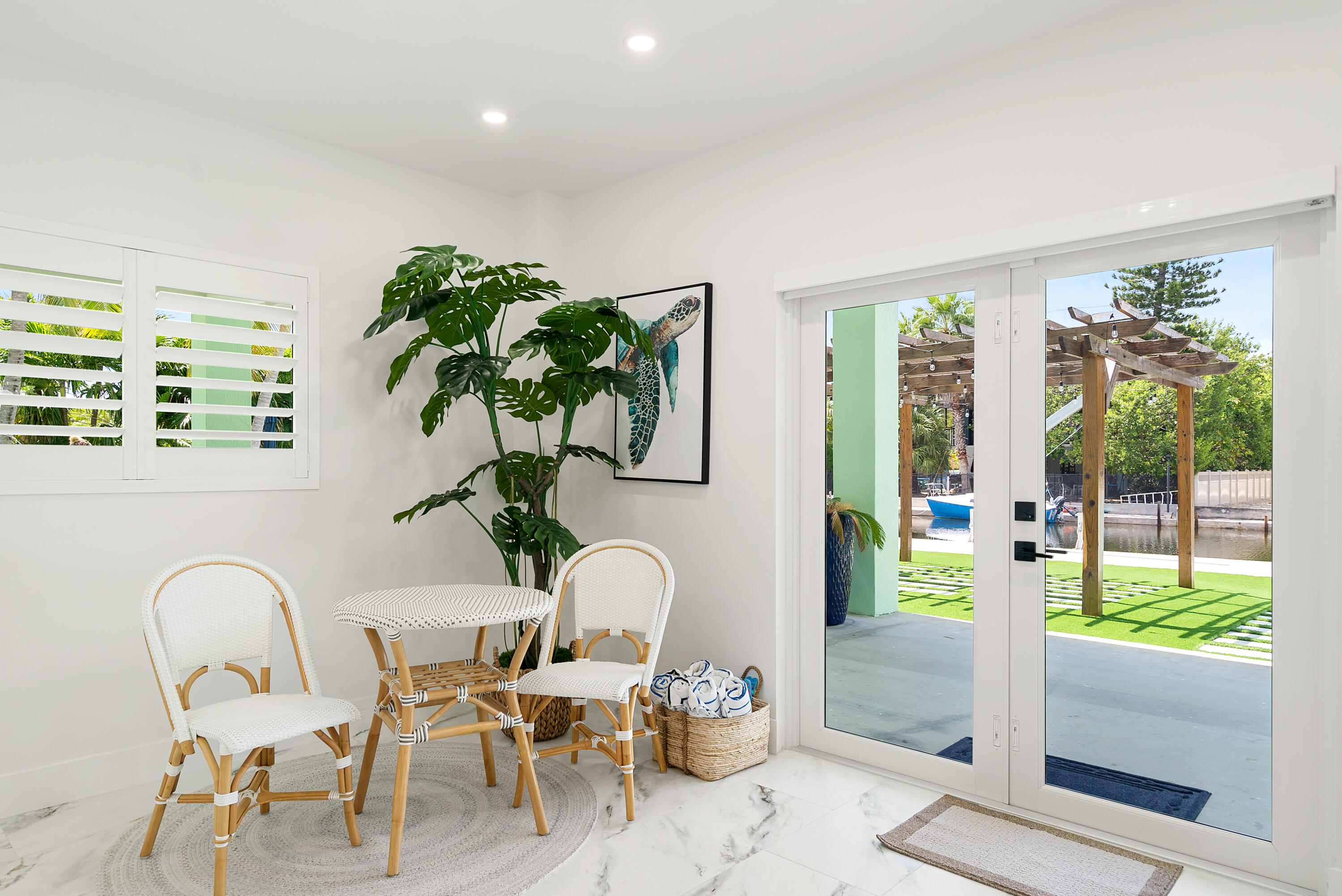 889 Ellen Drive