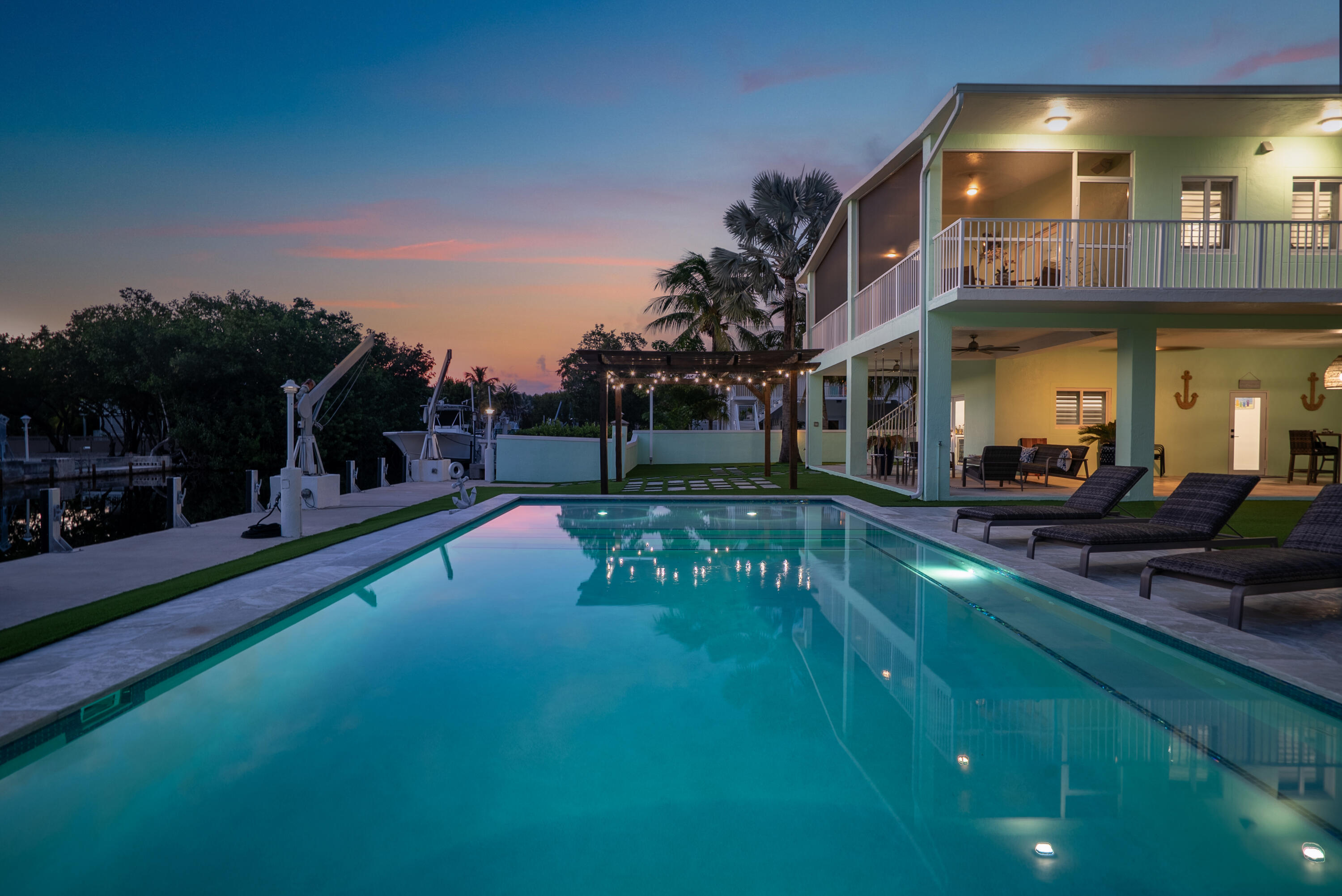 889 Ellen Drive
