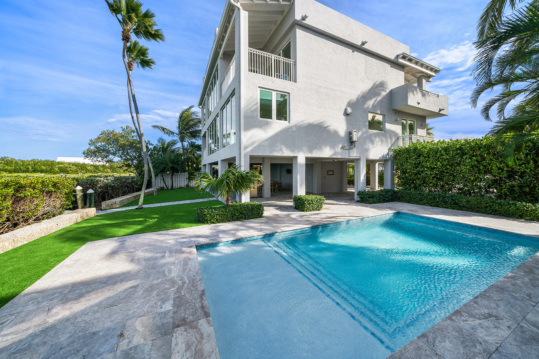 108 N Bounty Lane