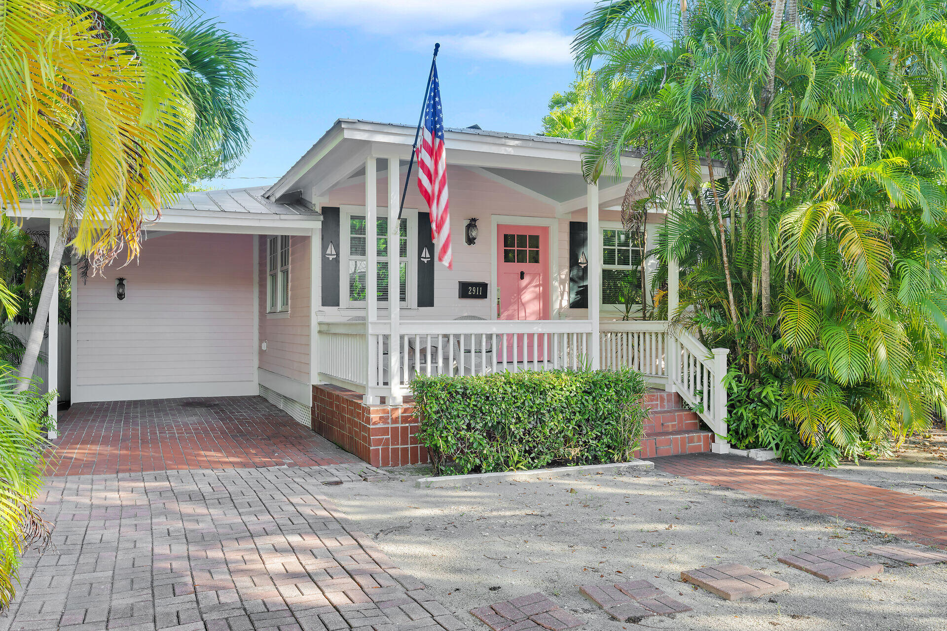 2911 Seidenberg Avenue