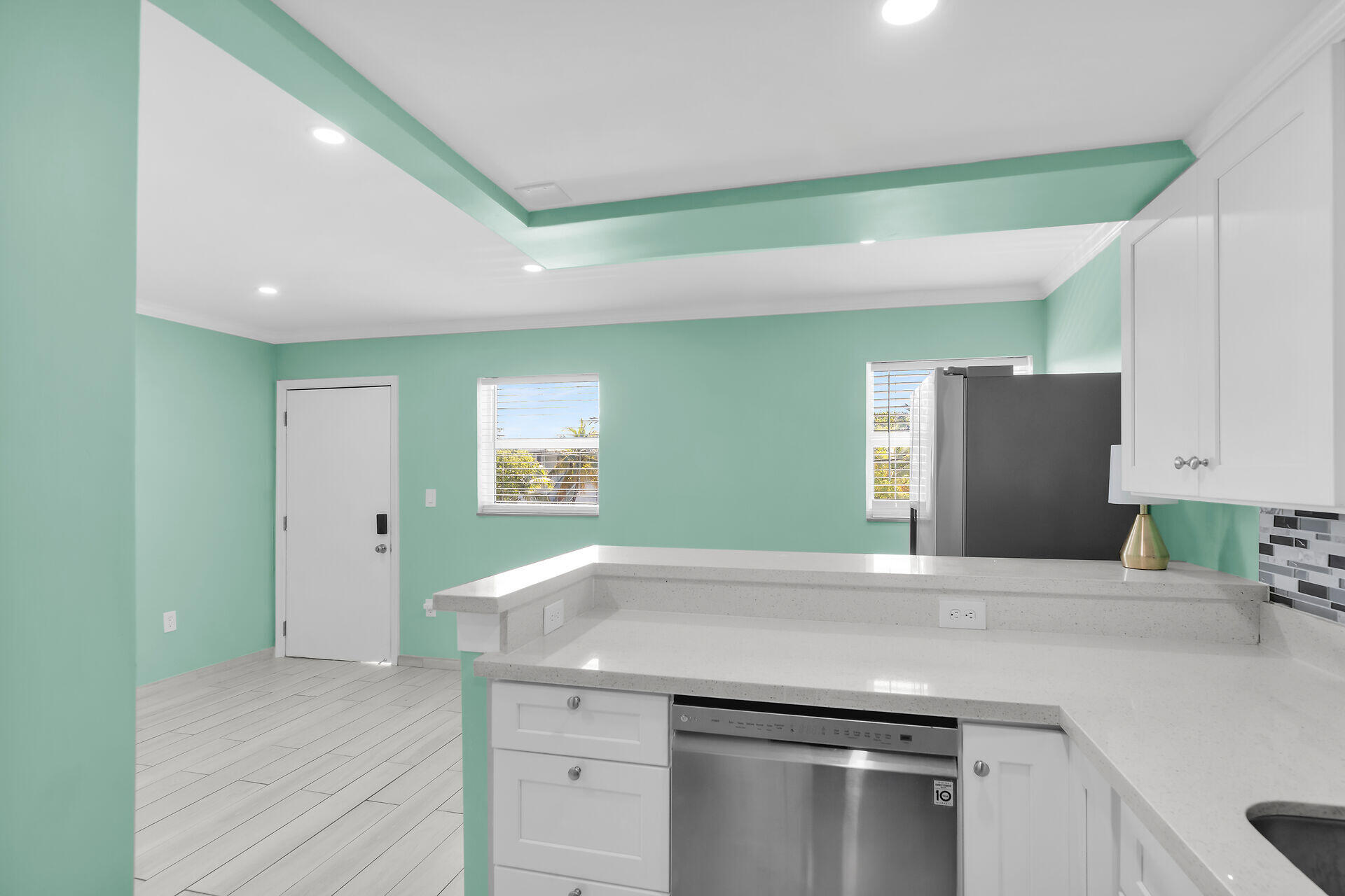 201 Coppitt Road Unit: 202C