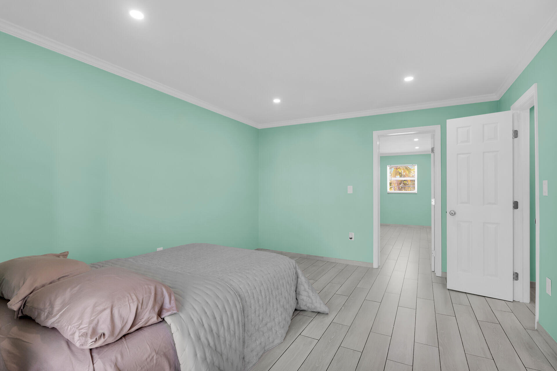 201 Coppitt Road Unit: 202C