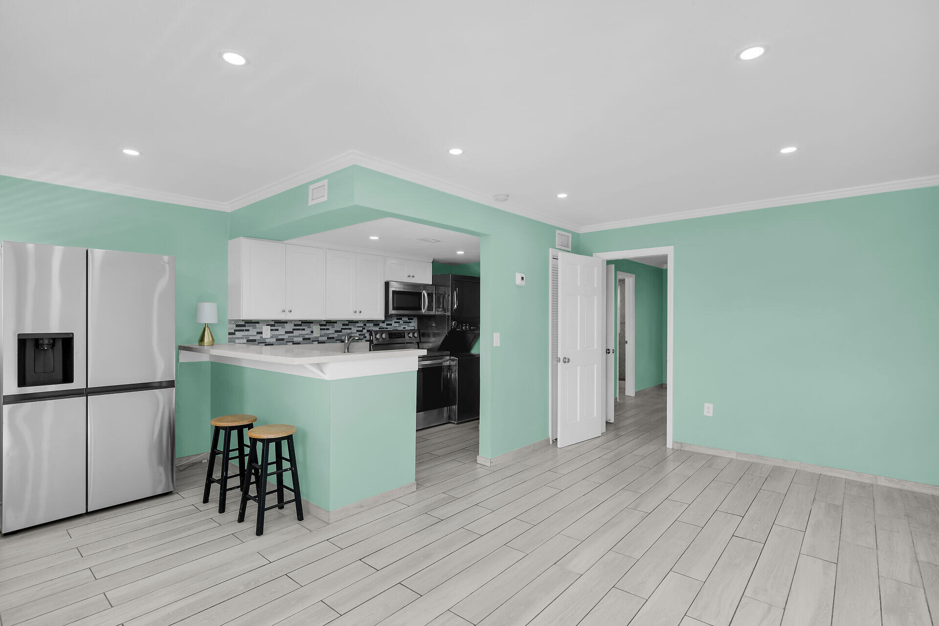 201 Coppitt Road Unit: 202C