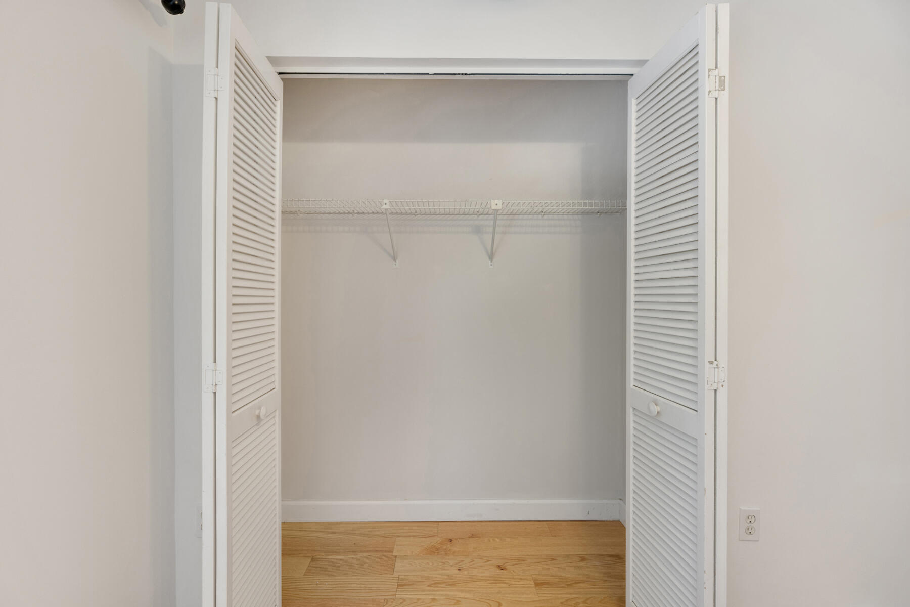 98202 Windward Avenue