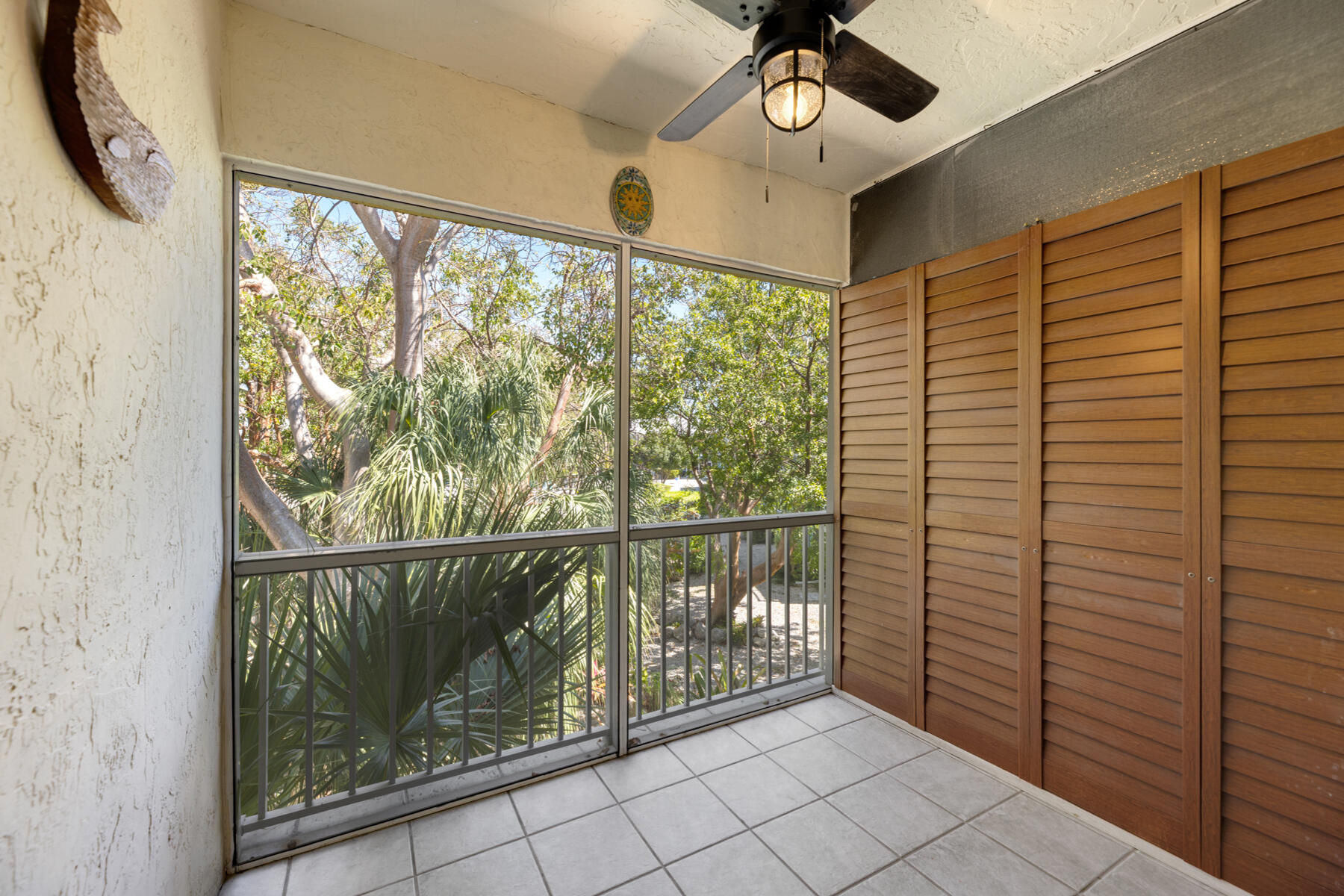 98202 Windward Avenue