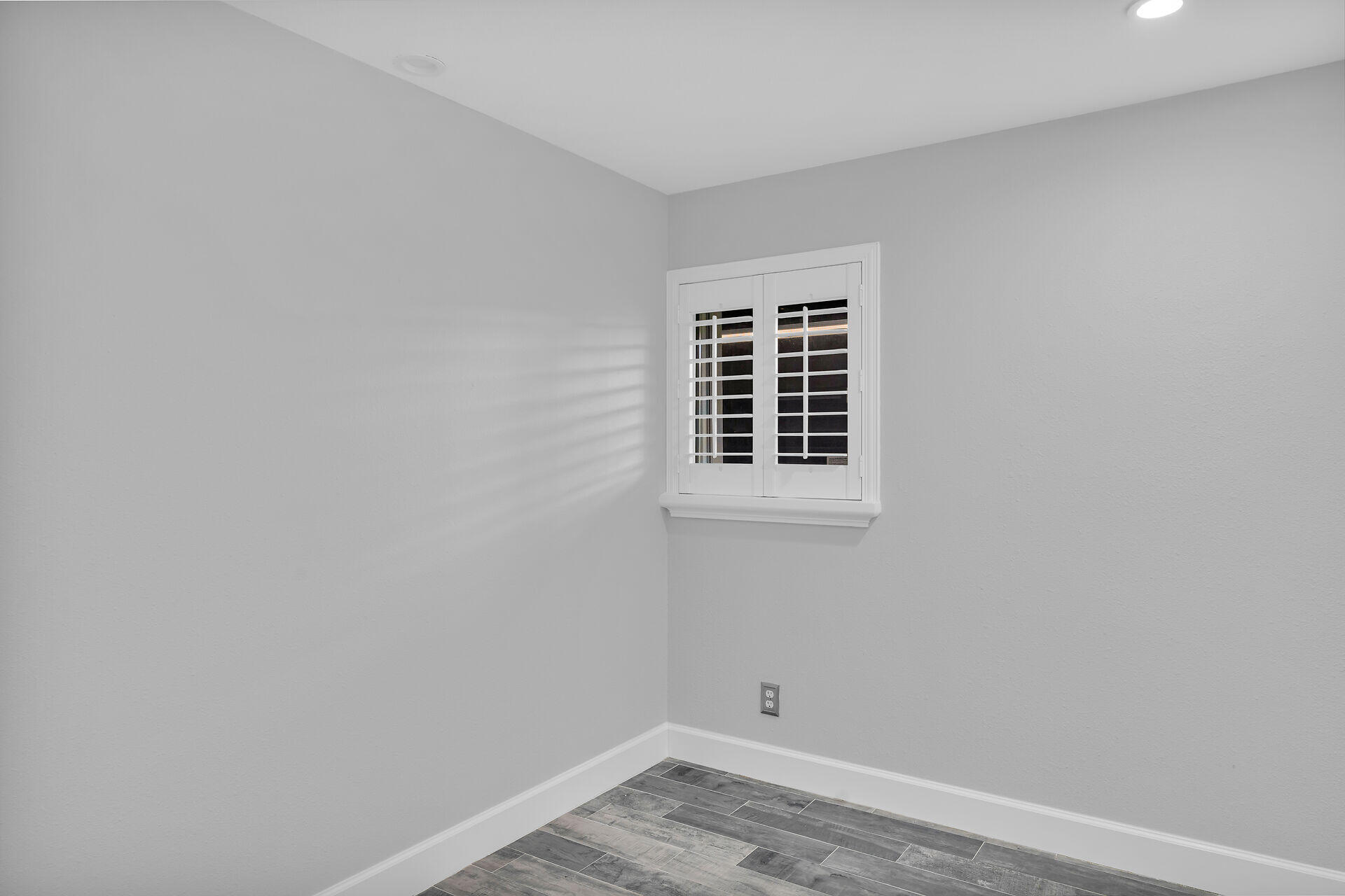 33D 11Th Avenue