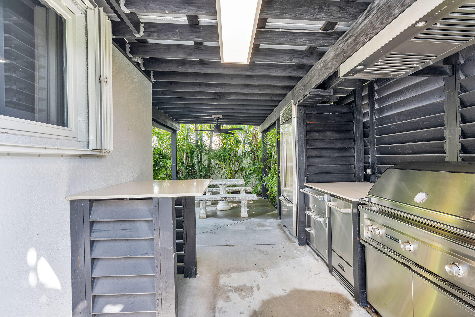 33D 11Th Avenue