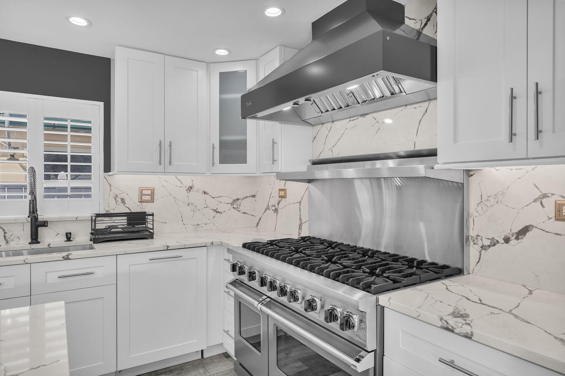 33D 11Th Avenue