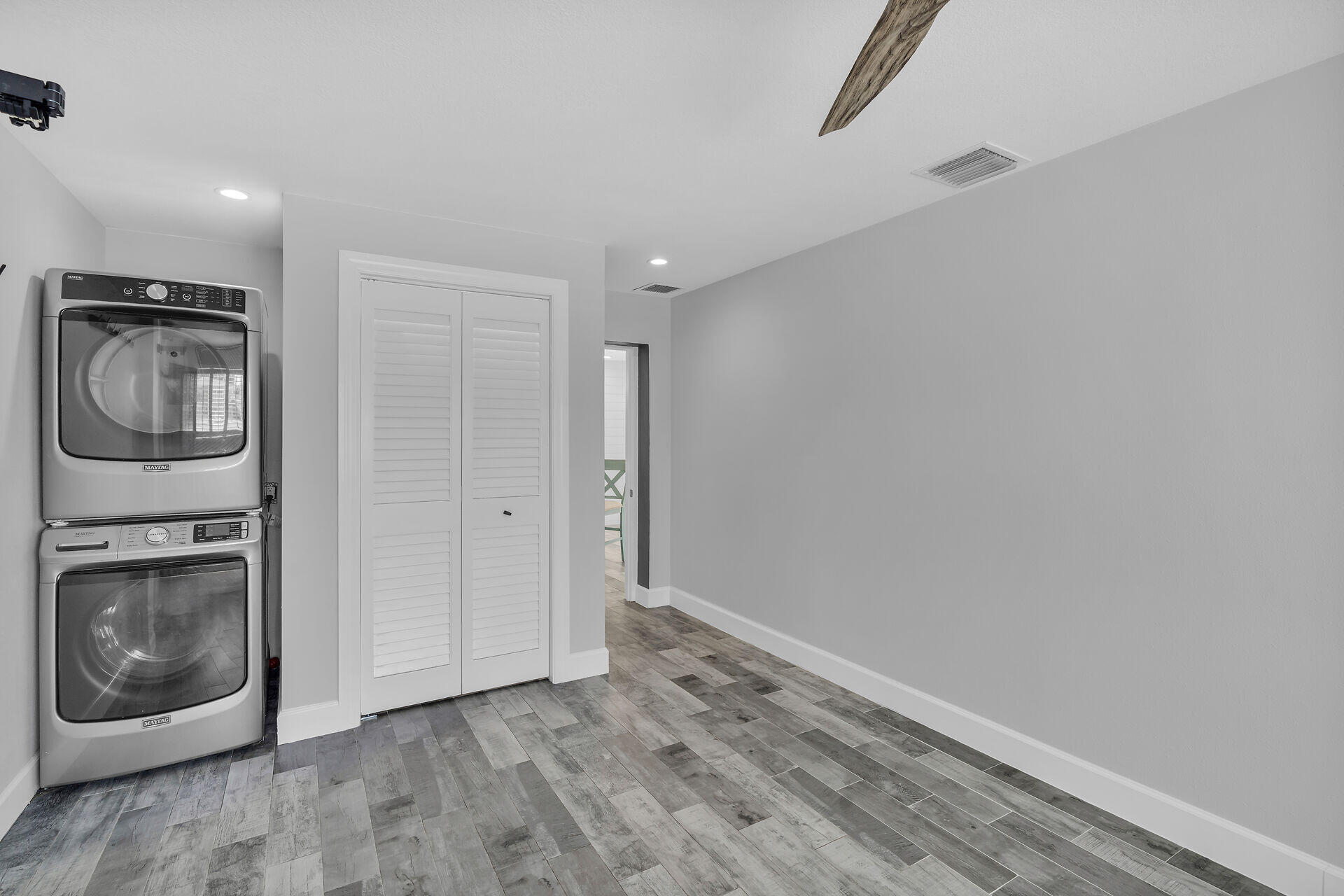 33D 11Th Avenue